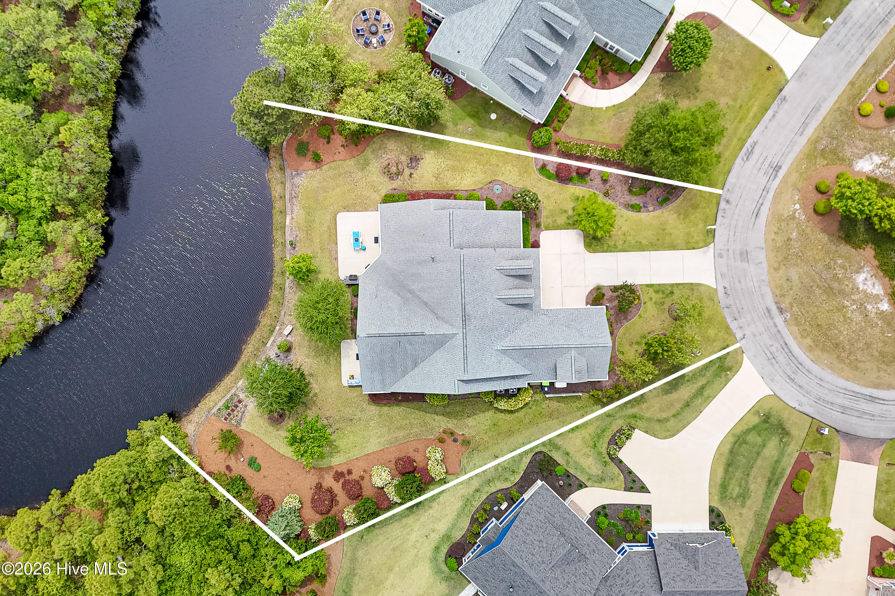 4221 Skeffington Court Property Photo 5