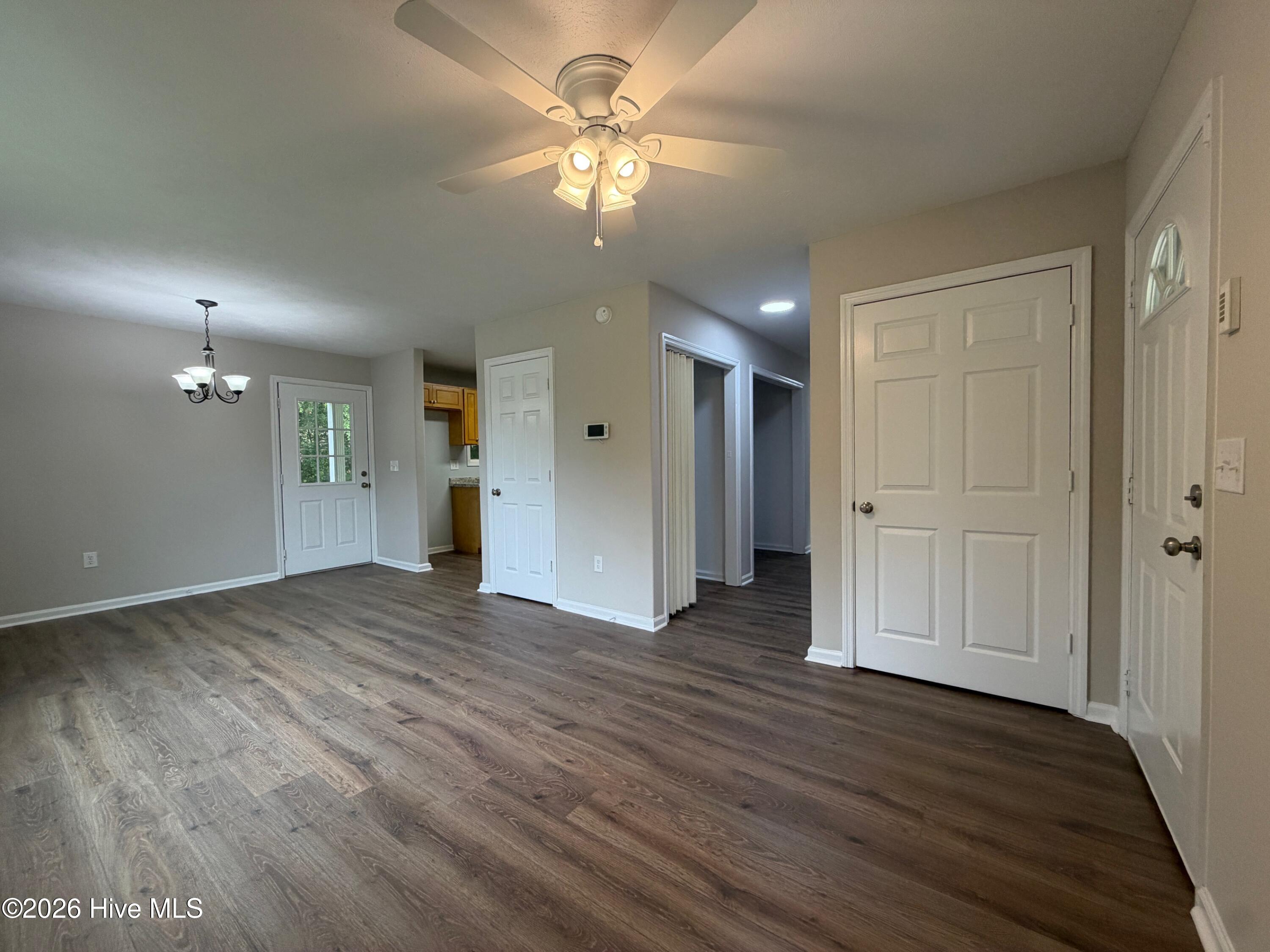 1001 Fuller Street Property Photo 4