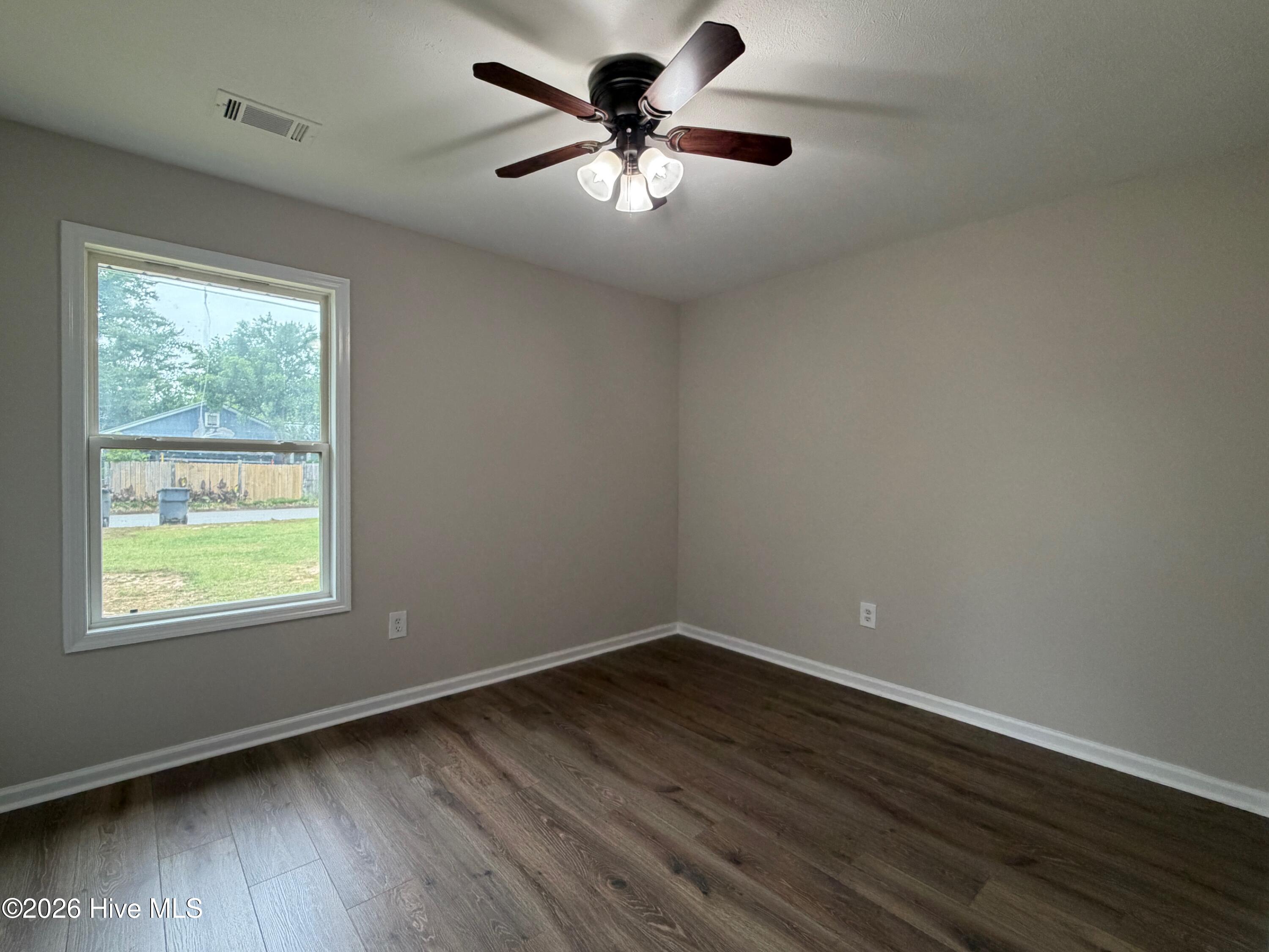1001 Fuller Street Property Photo 13