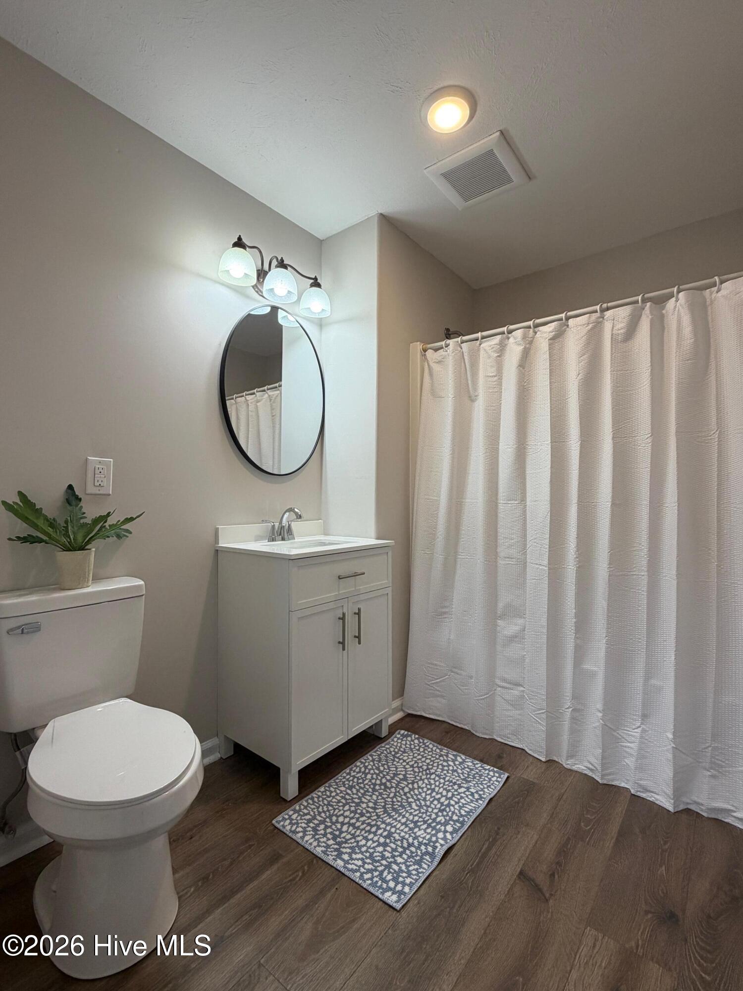 1001 Fuller Street Property Photo 15