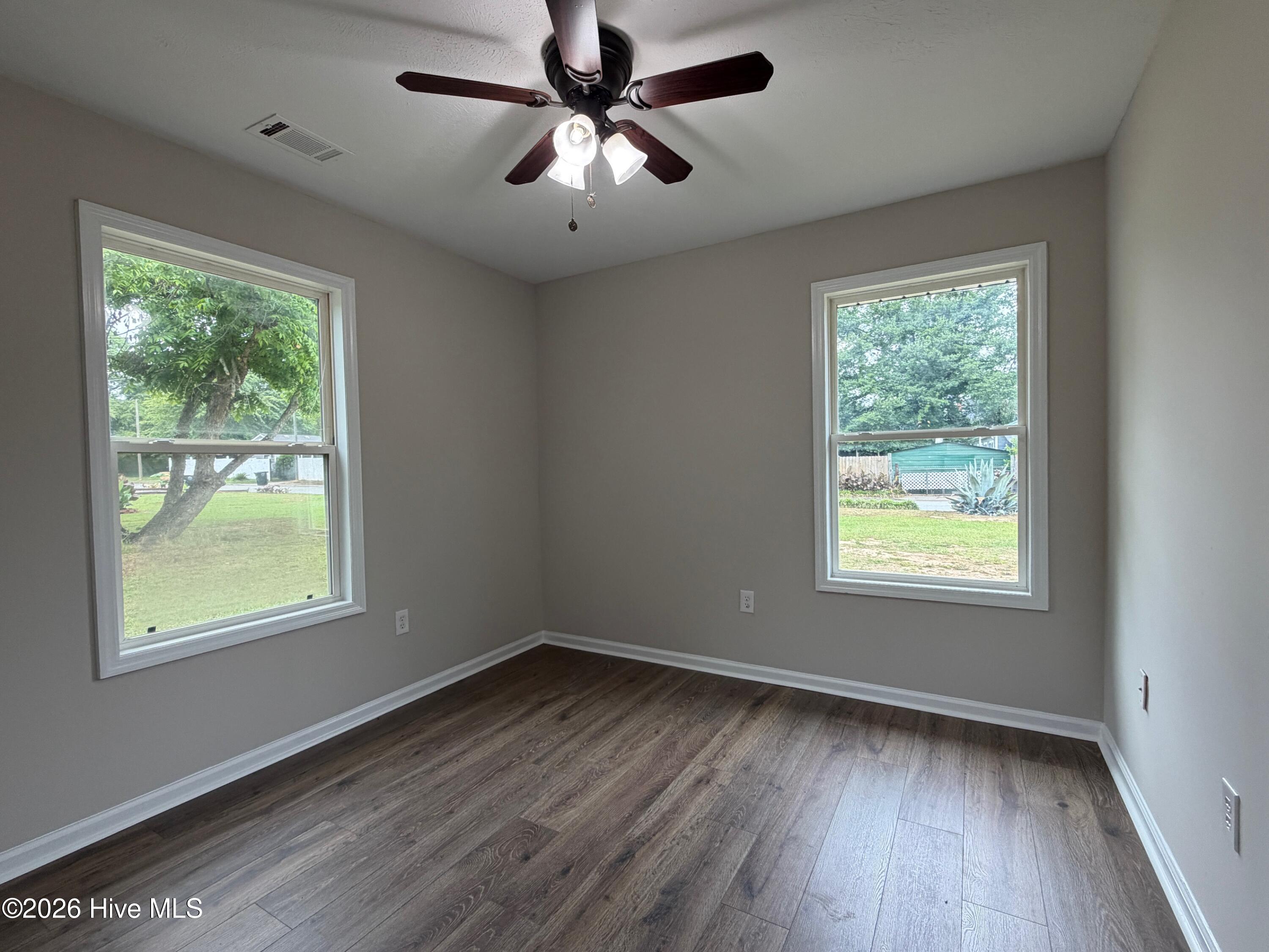 1001 Fuller Street Property Photo 16