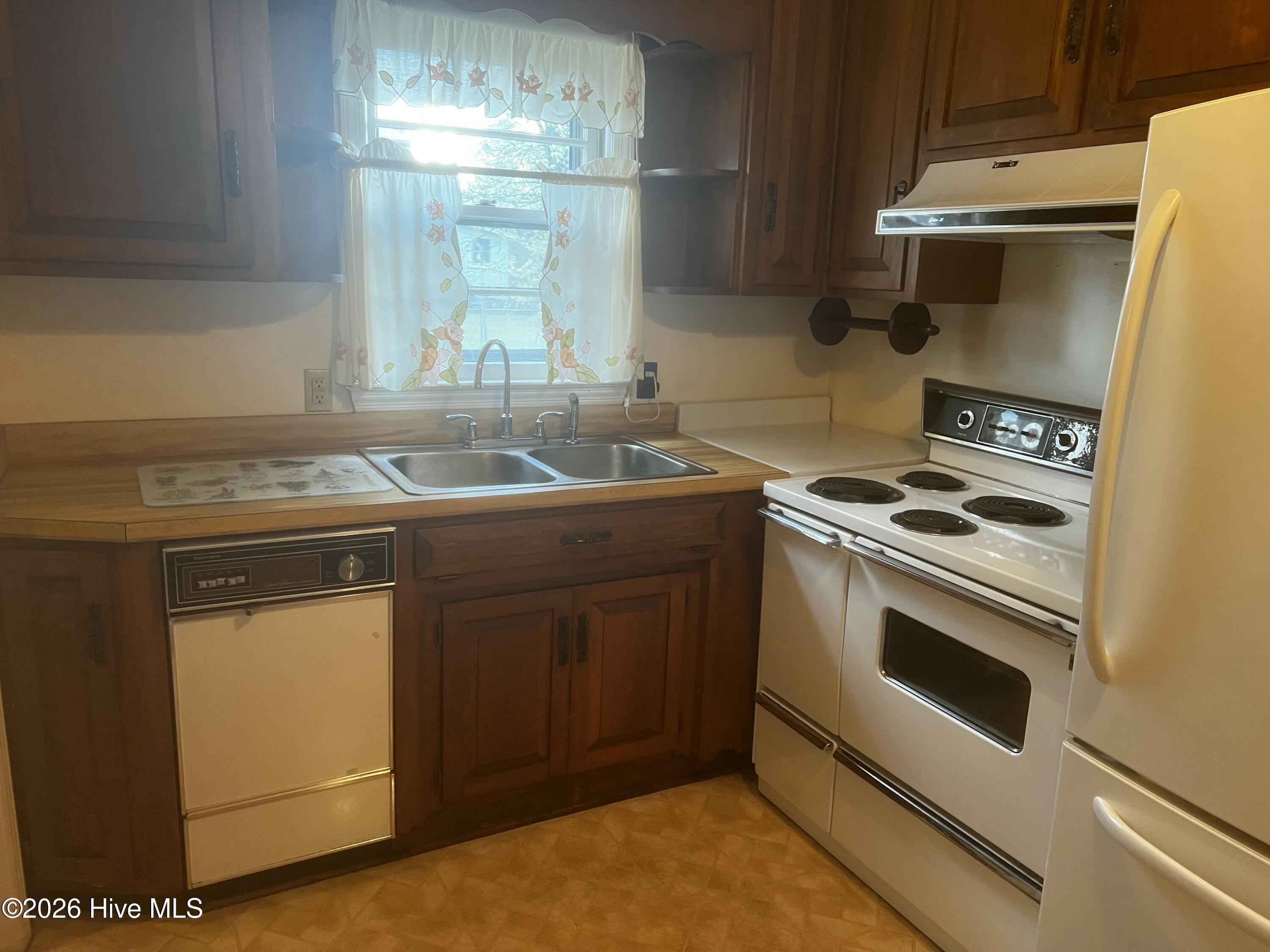 1817 Beaufort Street Property Photo 7