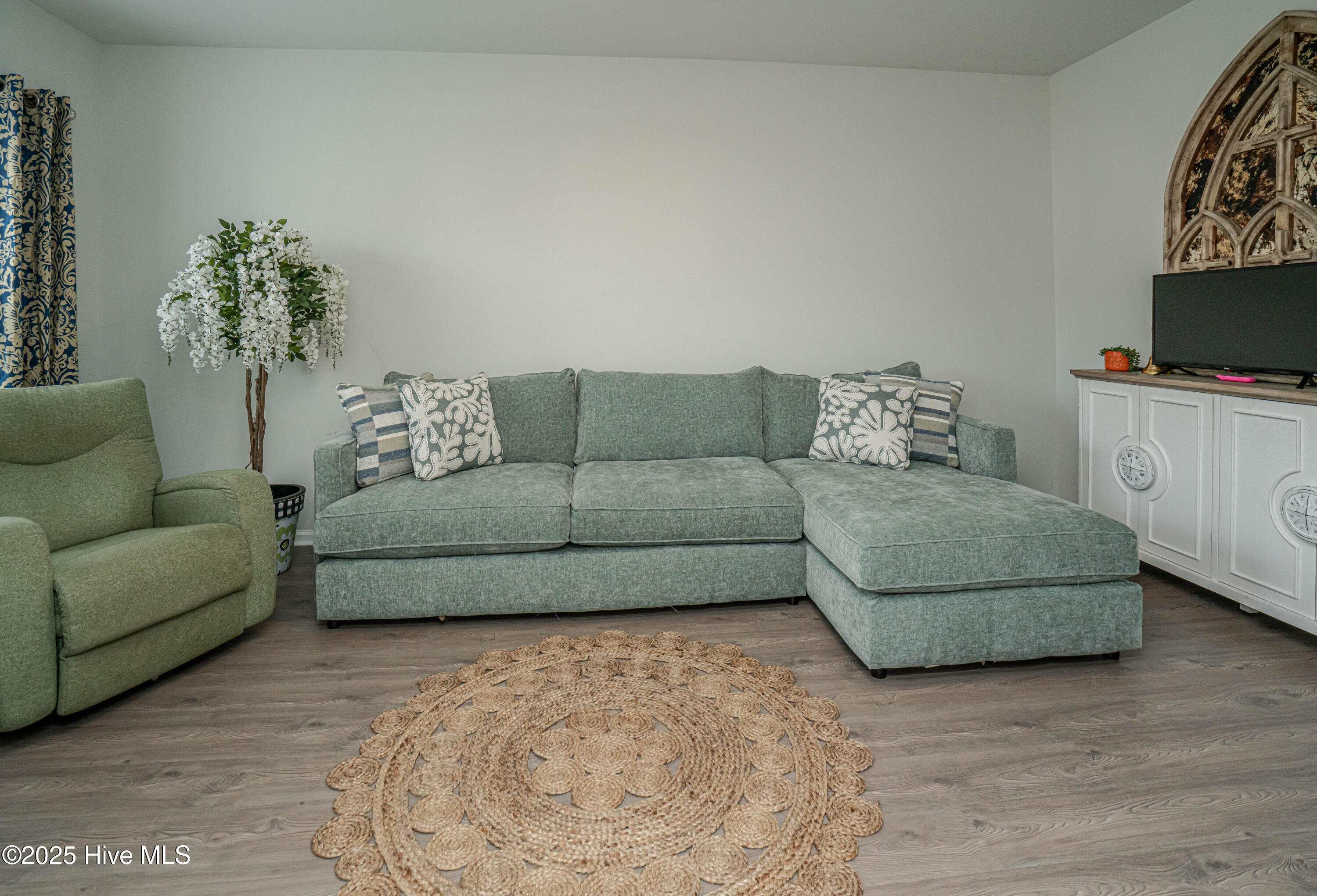 9363 Eagle Ridge Drive Property Photo 4