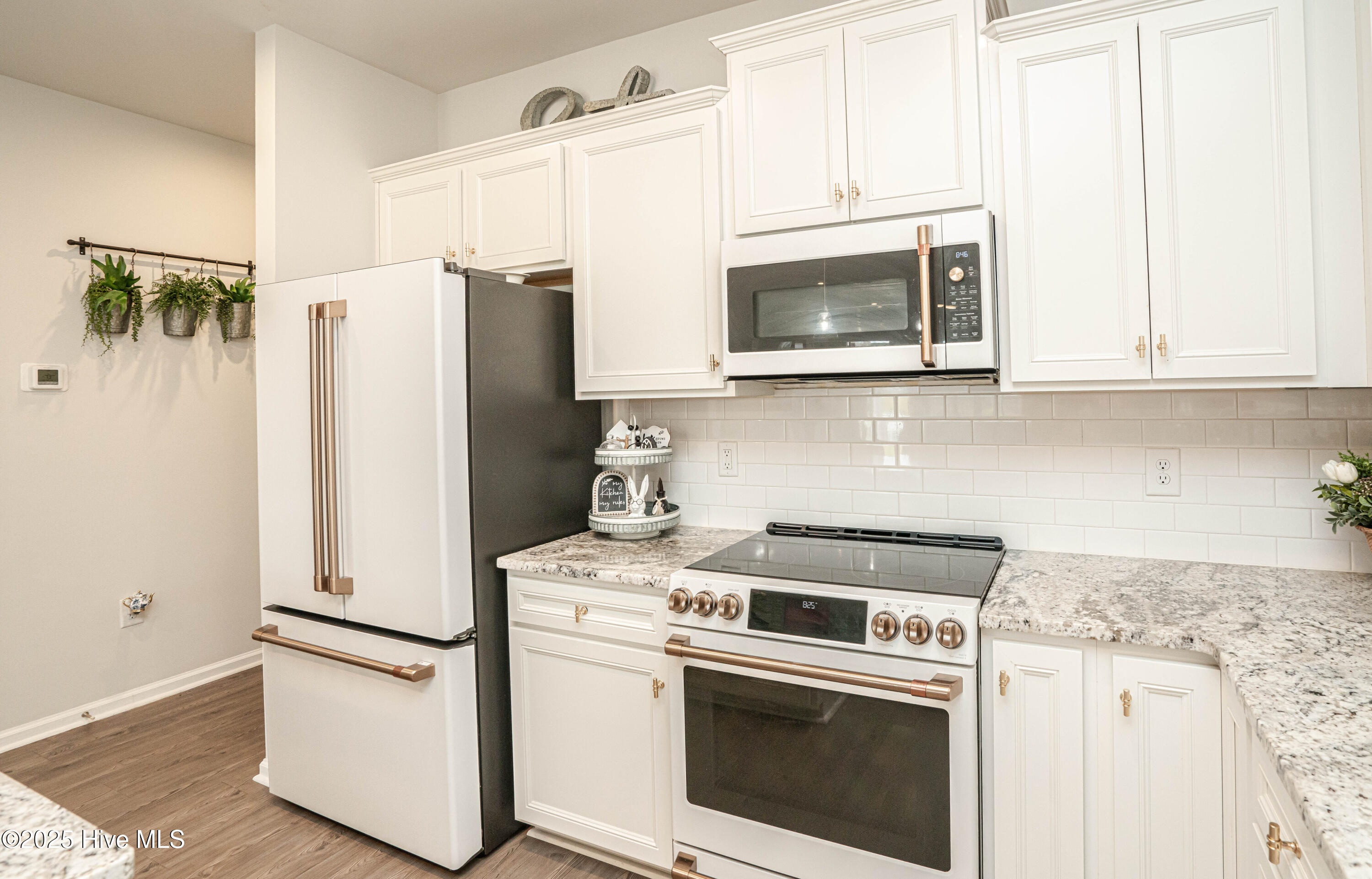 9363 Eagle Ridge Drive Property Photo 7