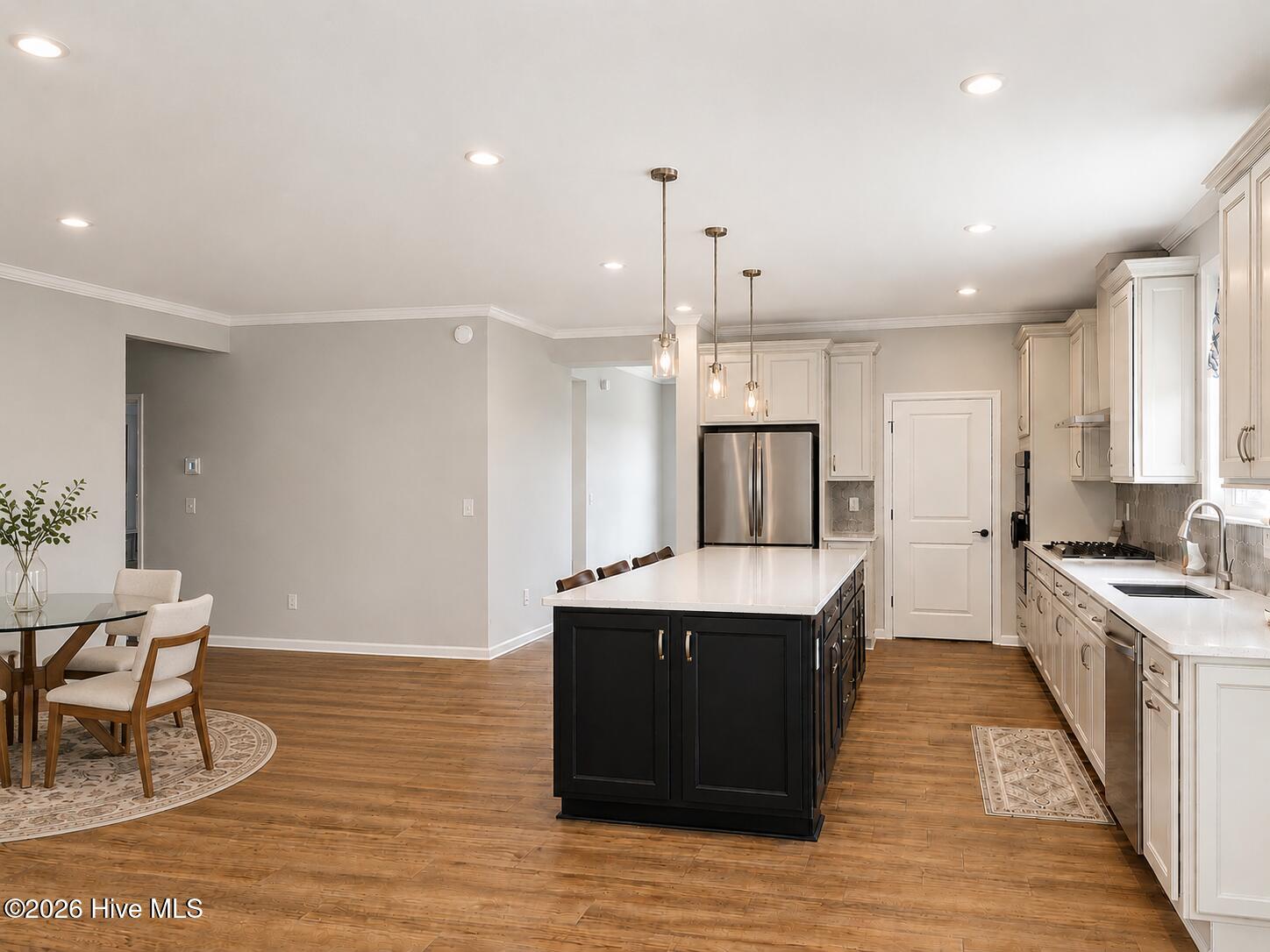 5636 Coral Tide Avenue Property Photo 12