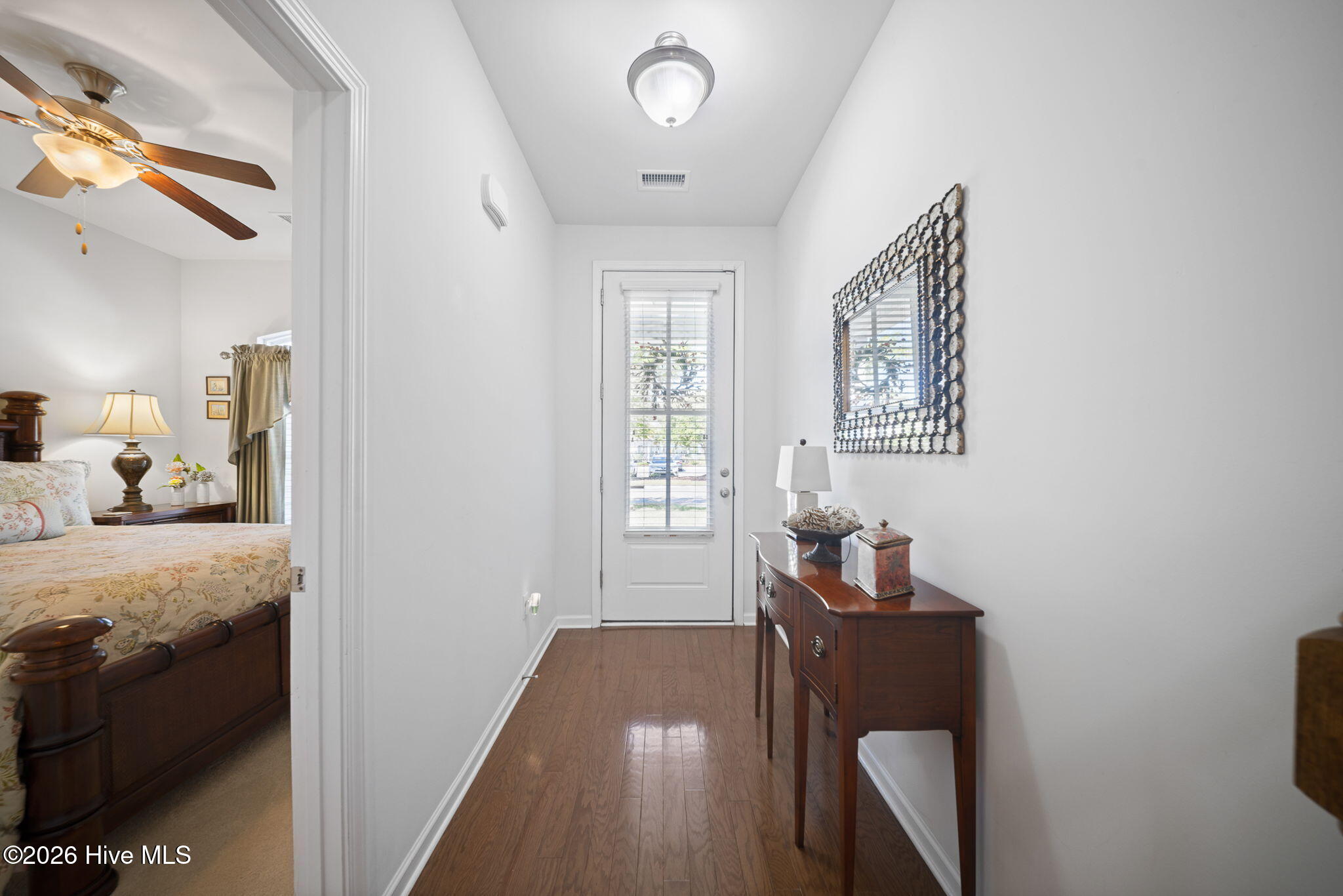 616 Cambeck Drive Se Unit 2 Property Photo 6