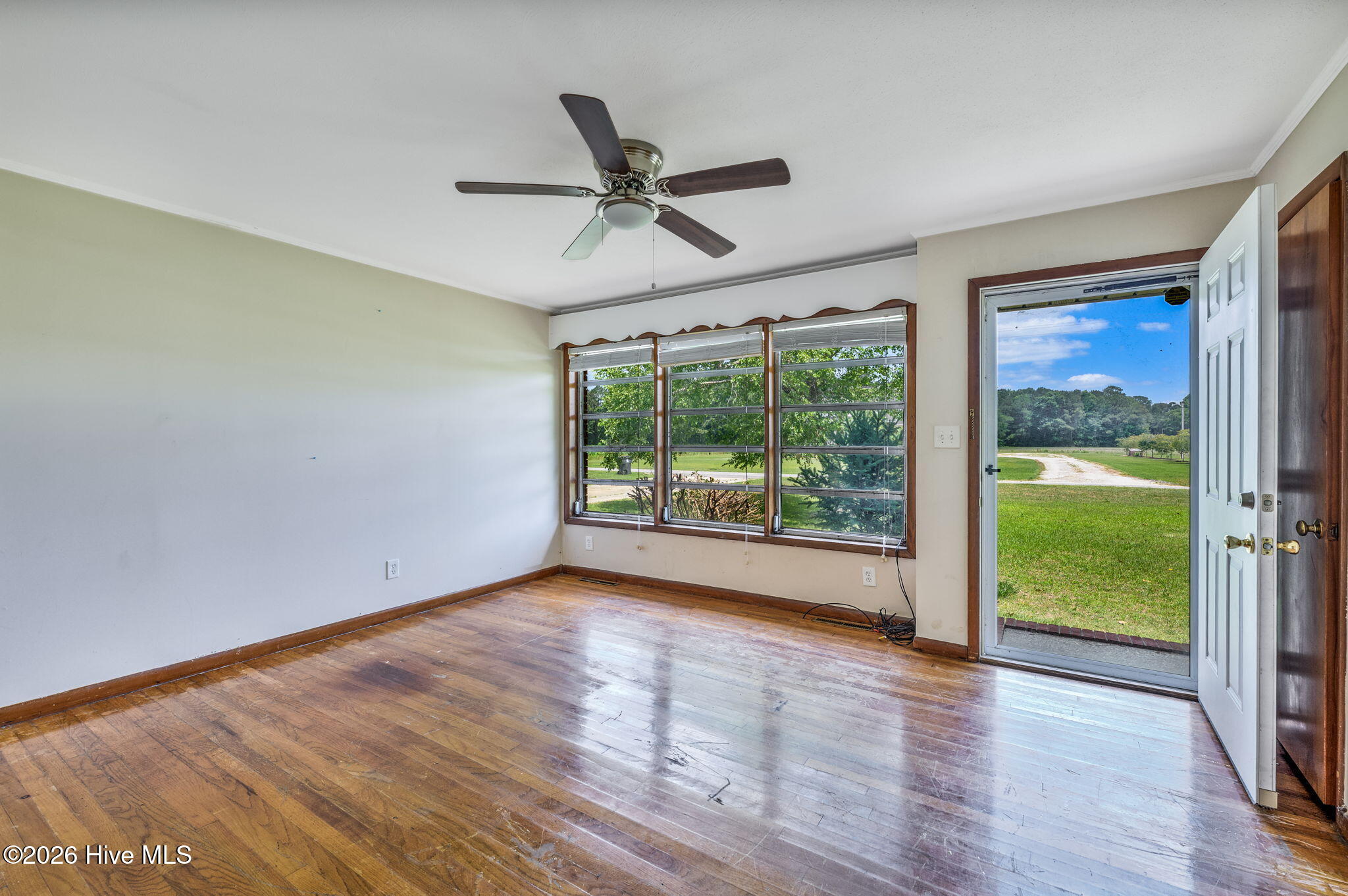 1273 Roseland Road Property Photo 9