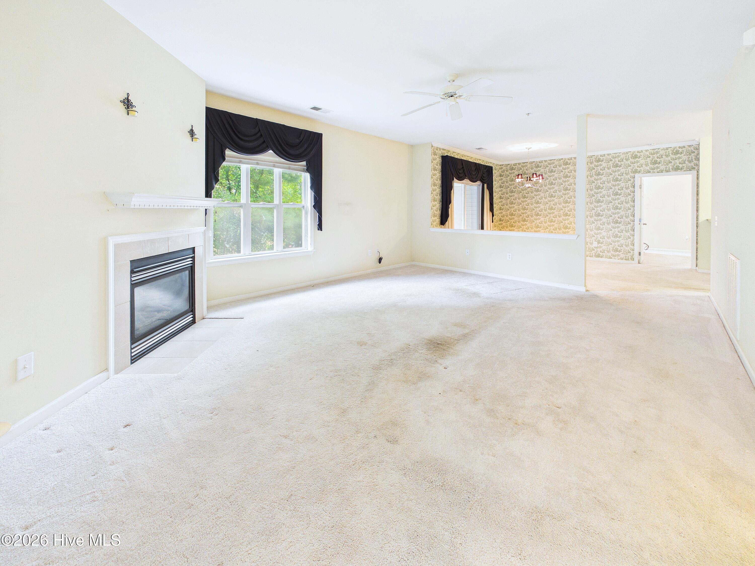 3909 Botsford Court Unit 103 Property Photo 5