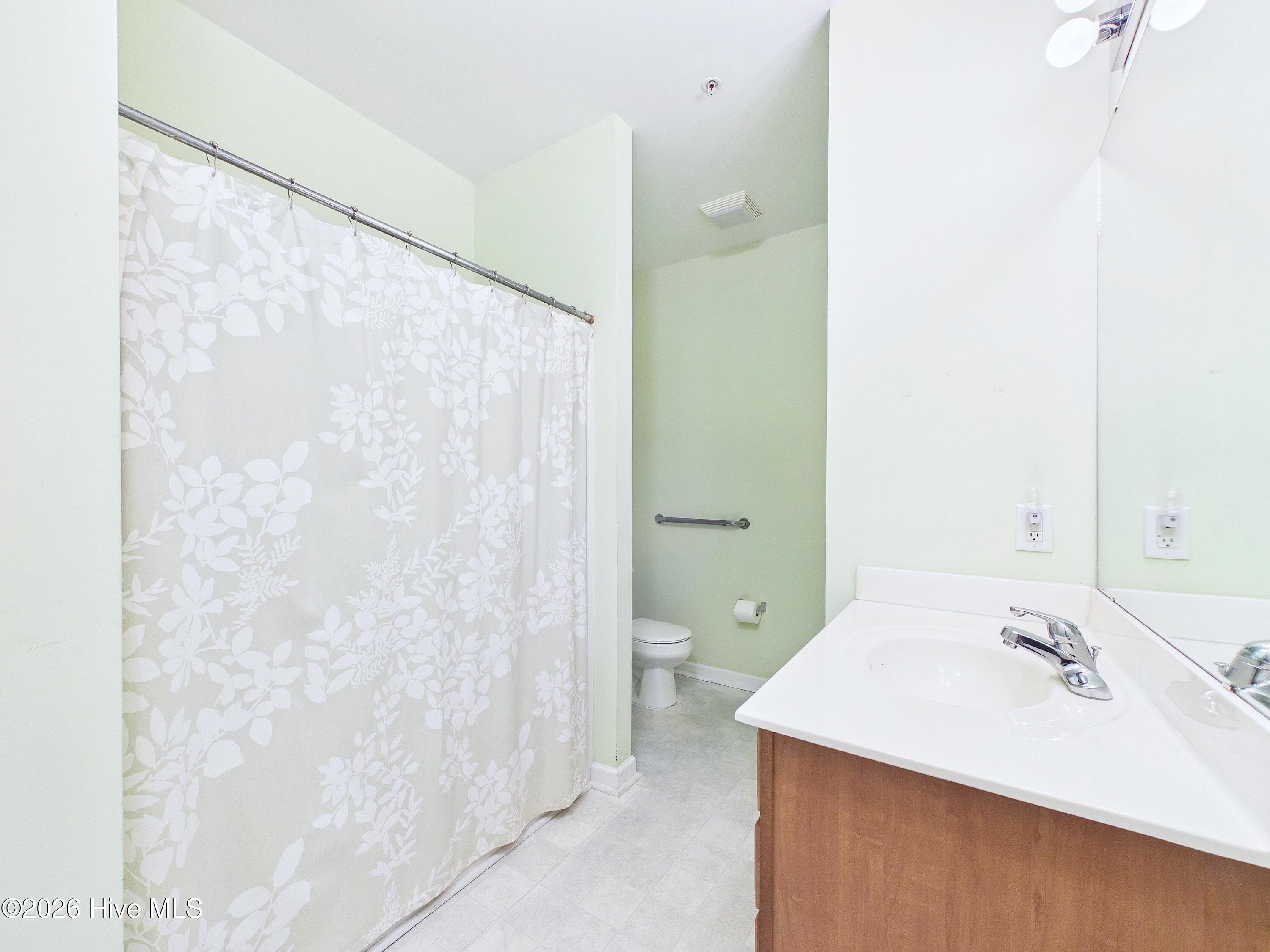 3909 Botsford Court Unit 103 Property Photo 24