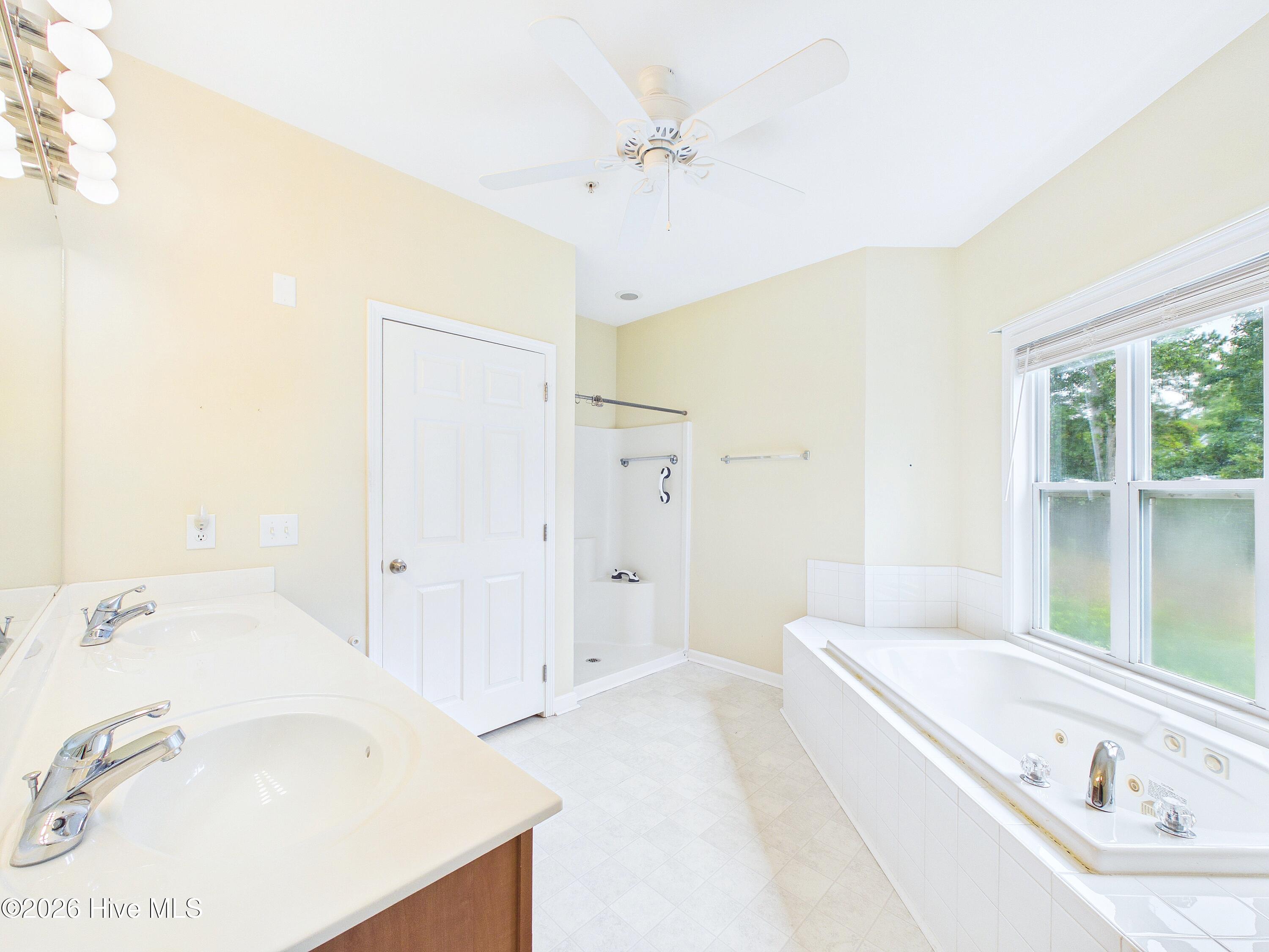 3909 Botsford Court Unit 103 Property Photo 41