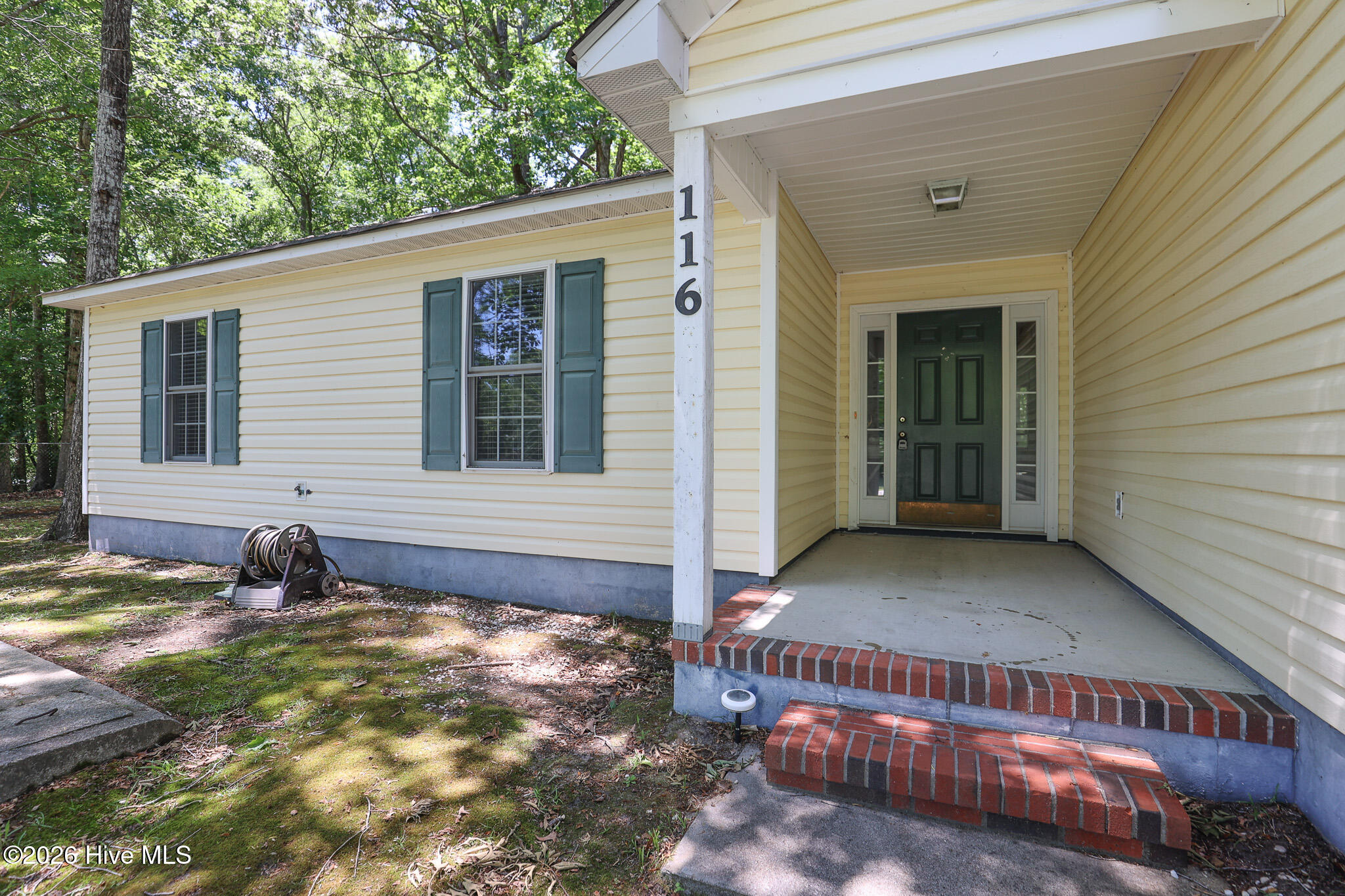 116 Live Oak Drive Property Photo 3