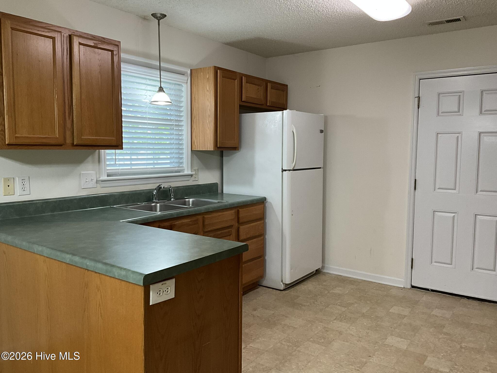 116 Live Oak Drive Property Photo 5