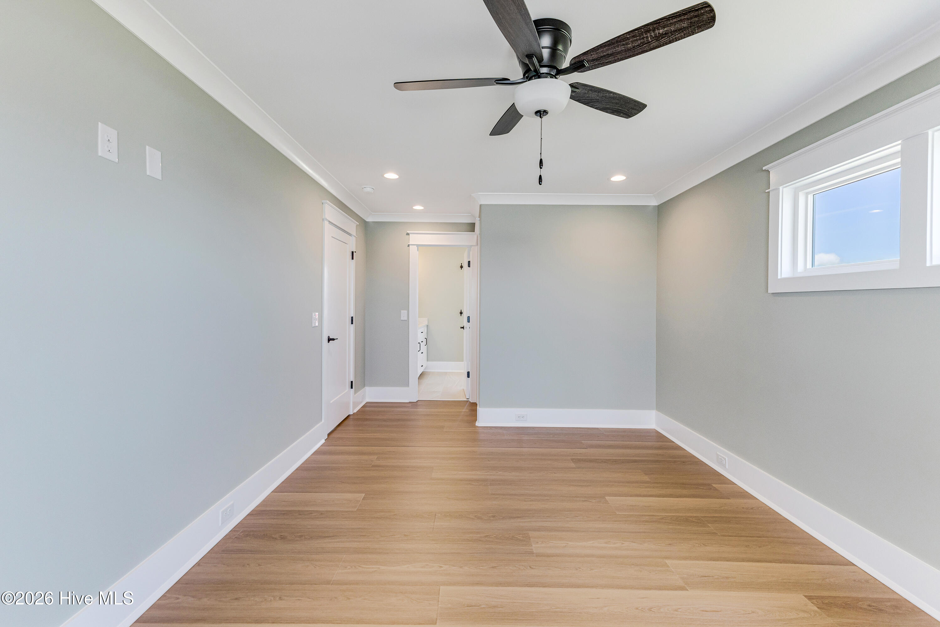 5515 E Beach Drive Property Photo 28