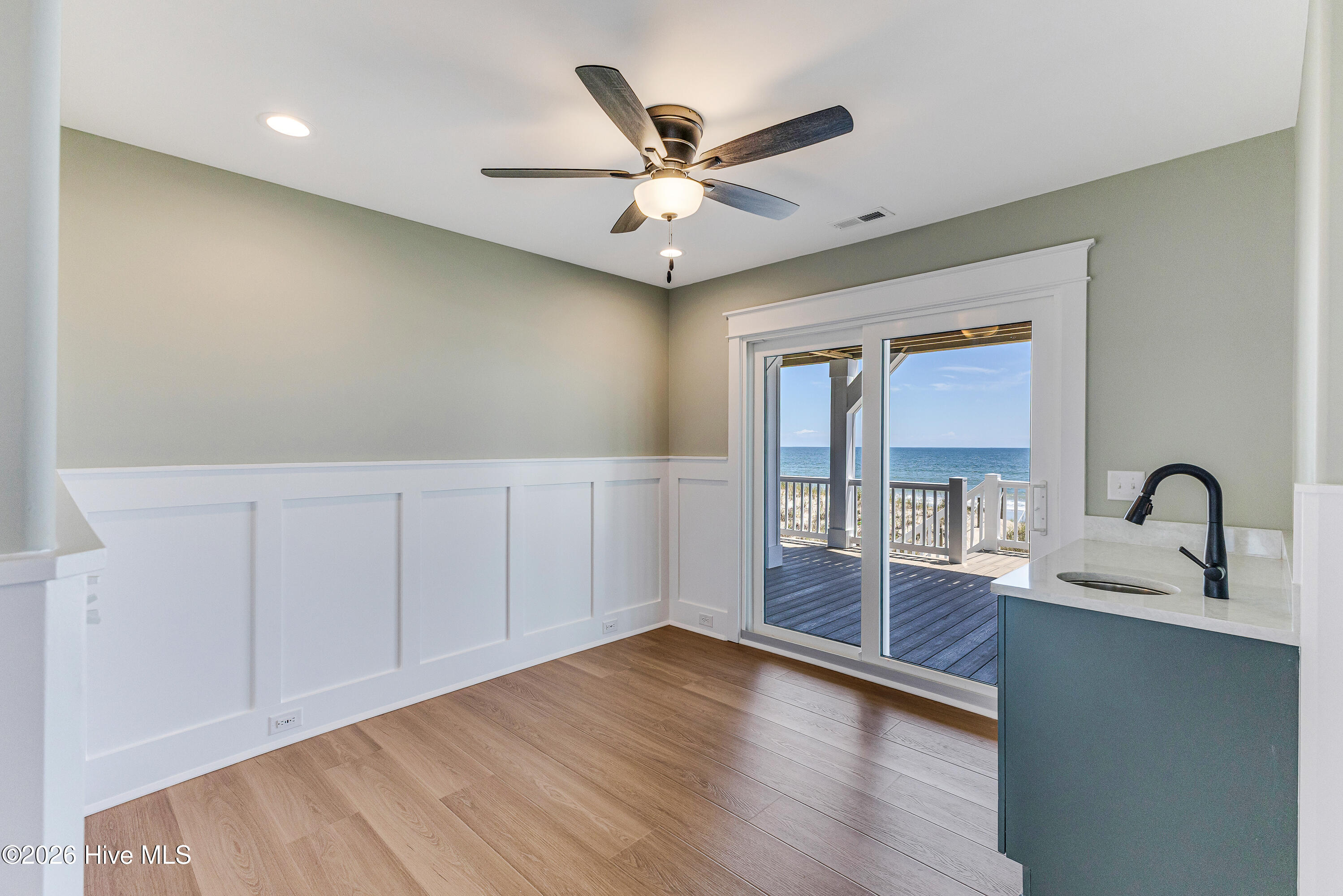 5515 E Beach Drive Property Photo 38