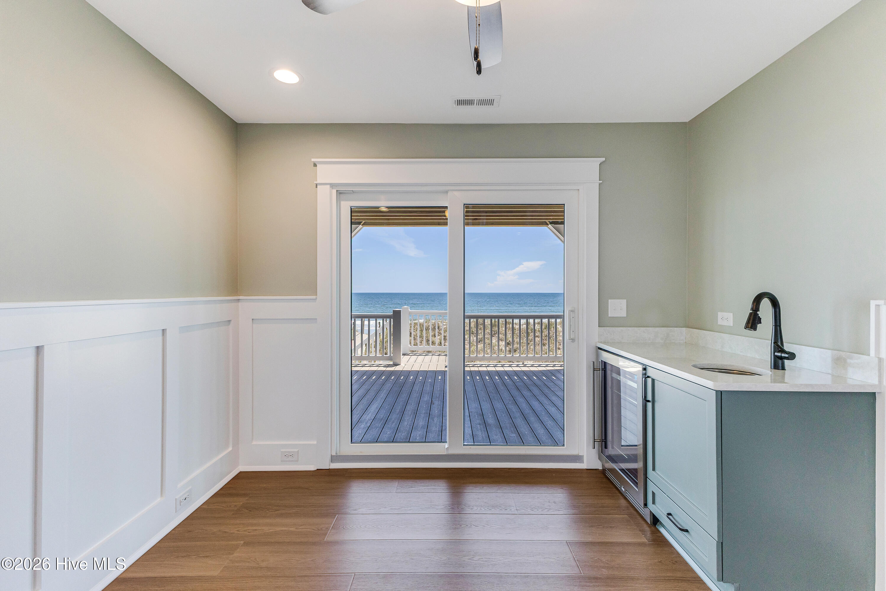 5515 E Beach Drive Property Photo 39
