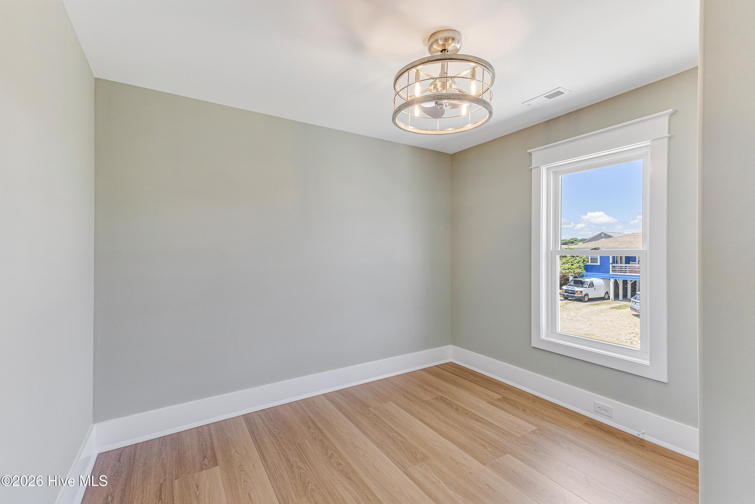 5515 E Beach Drive Property Photo 47