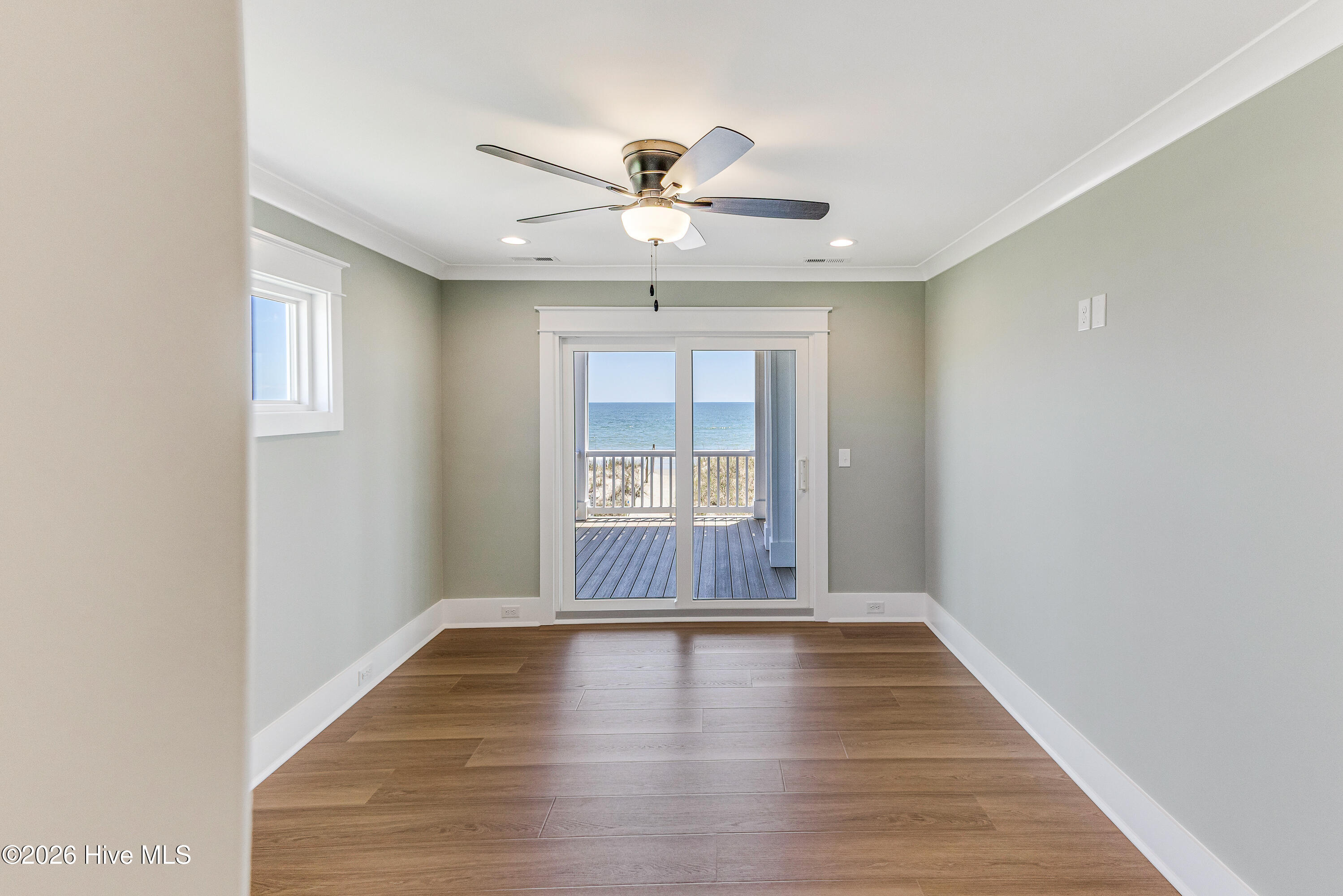 5515 E Beach Drive Property Photo 49