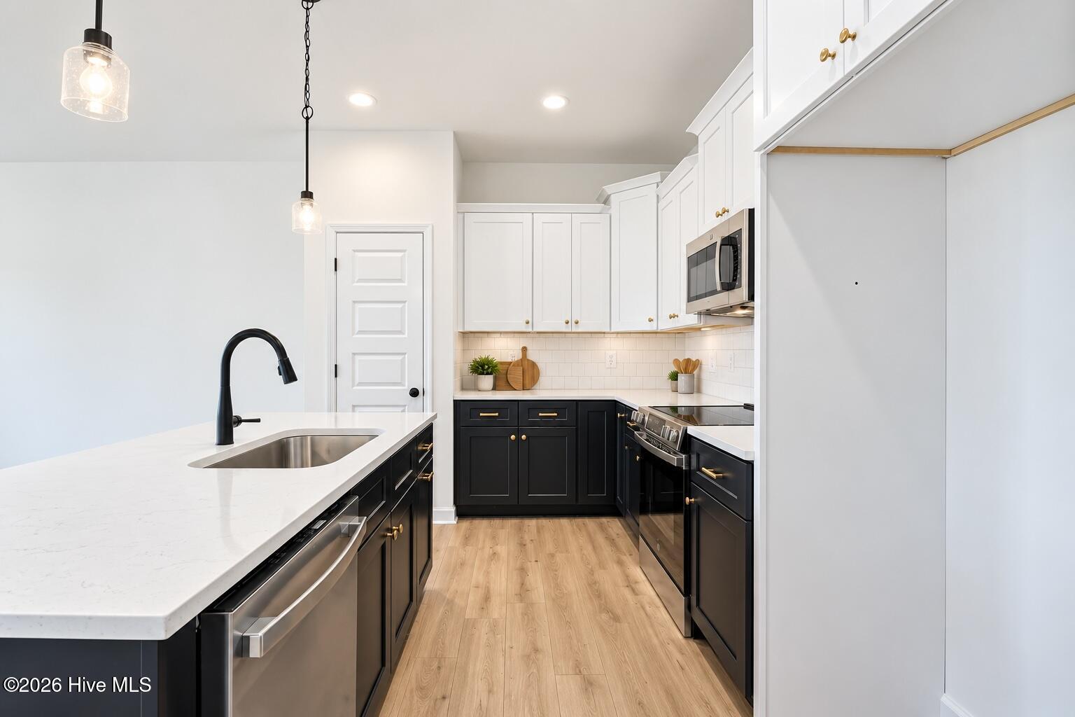 126 Mason Street Property Photo 16