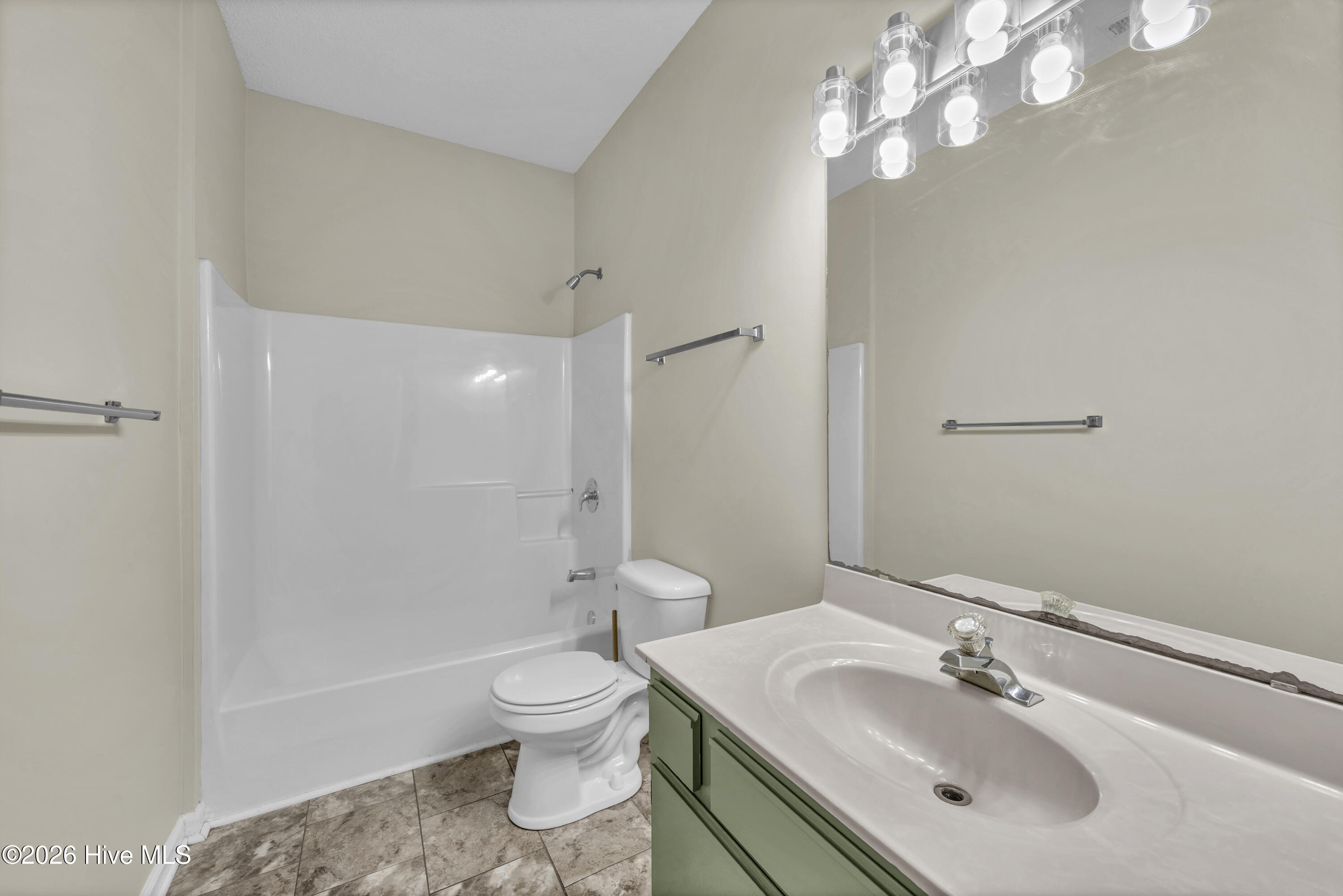 733 Bragg Drive Apt F Property Photo 10