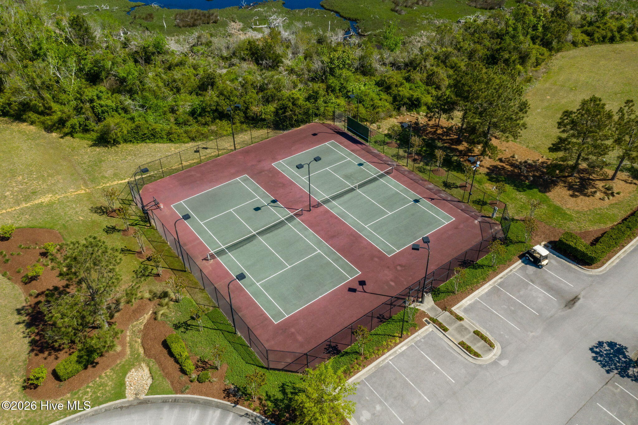 647 Cannonsgate Drive Property Photo 12