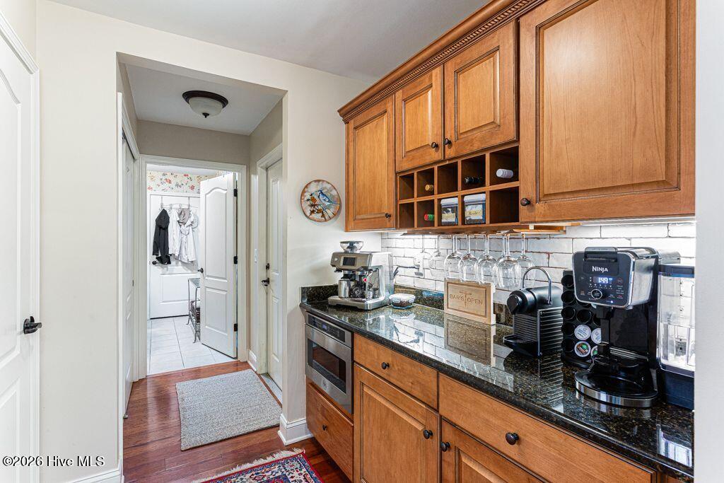 109 Essex Place Property Photo 17