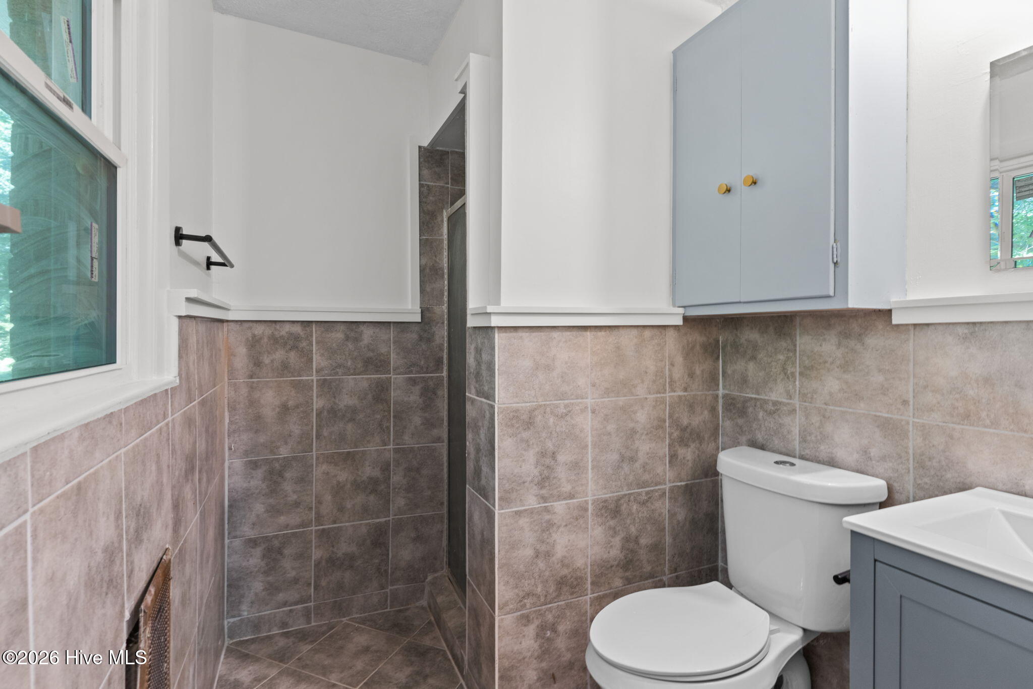 146 Forest Drive W Property Photo 20
