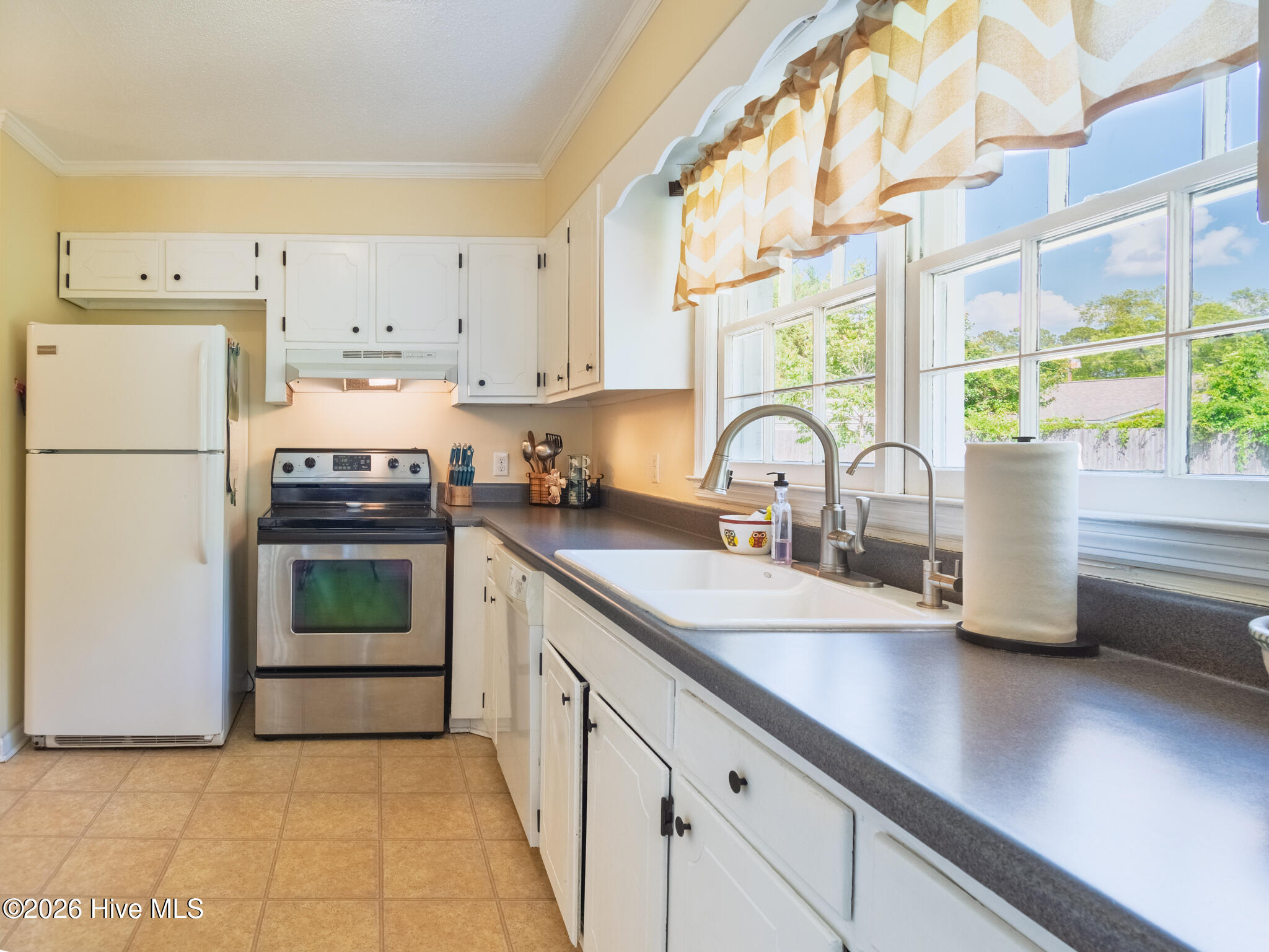 4646 Bramton Road Property Photo 3
