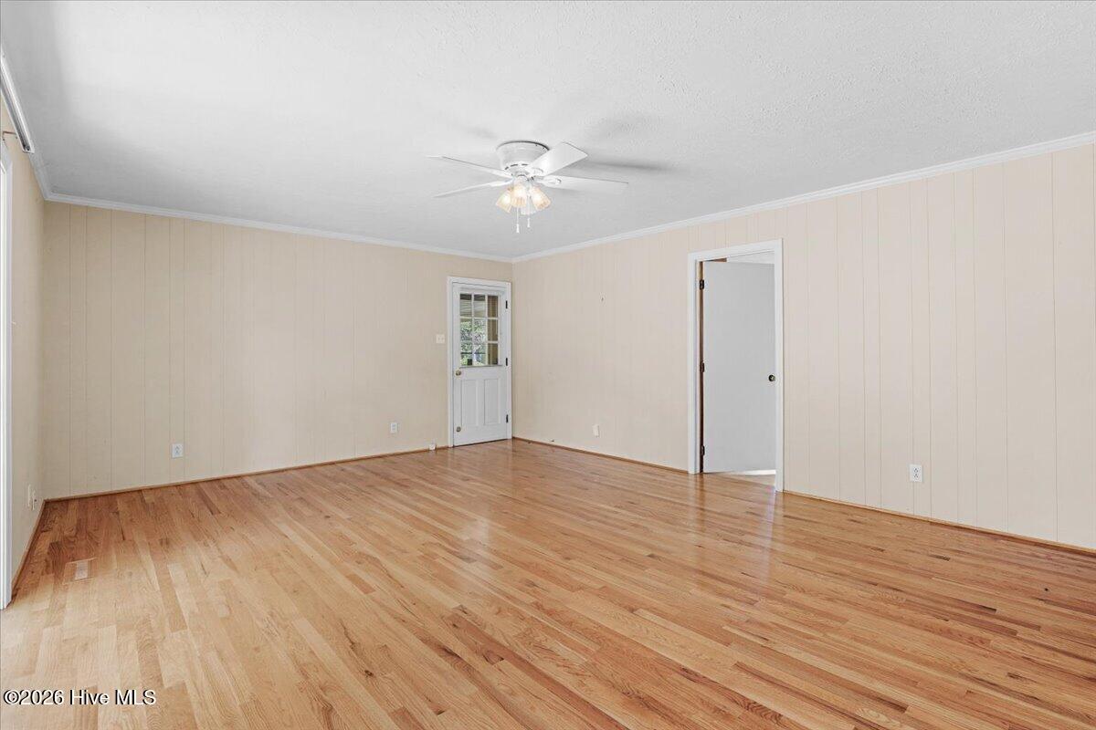 221 Pinewood Circle Property Photo 19