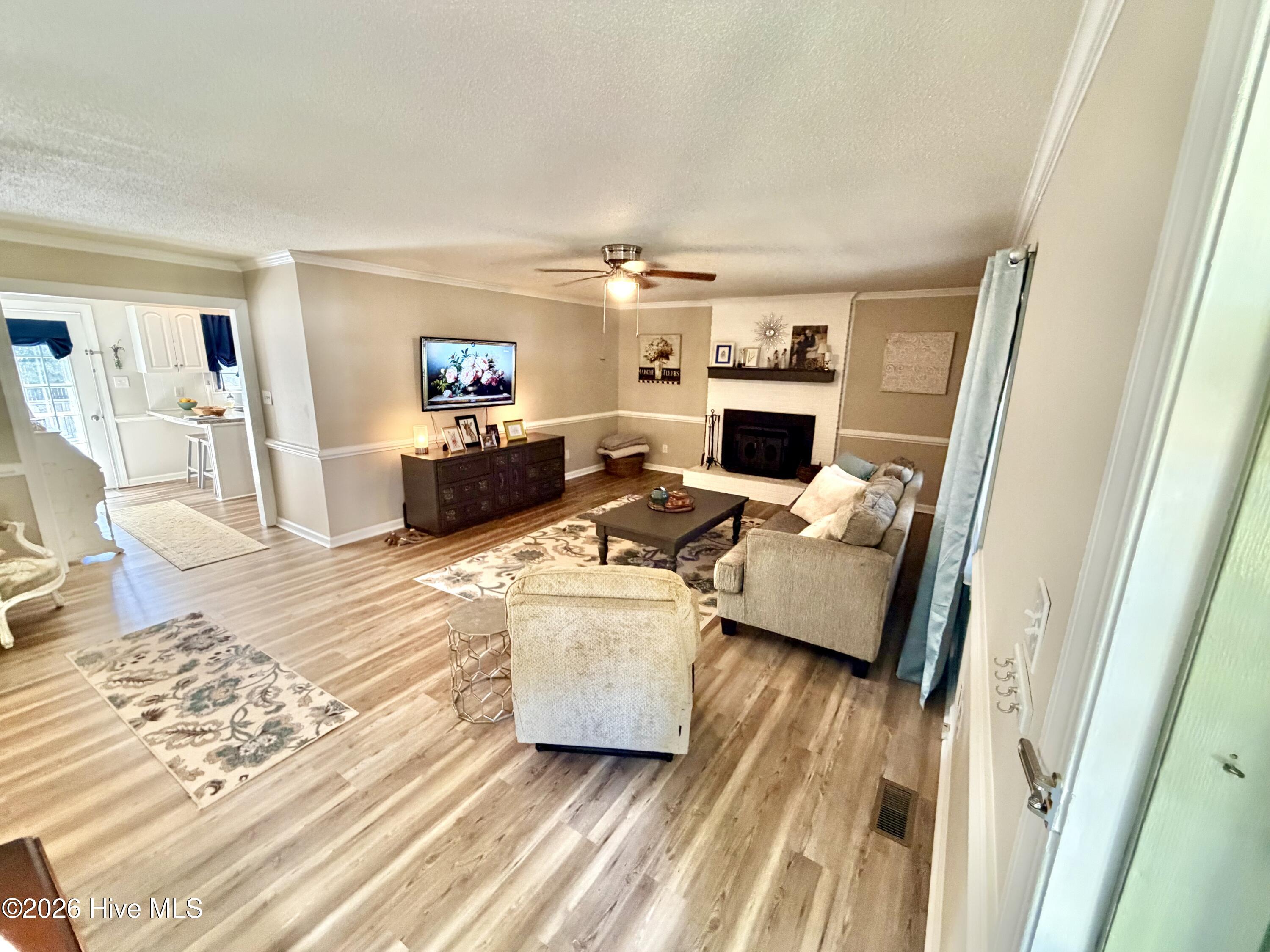 1303 Woodgreen Road Property Photo 3