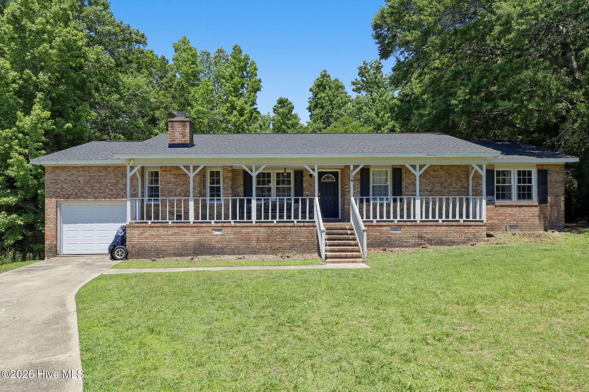 214 Carolina Drive Property Photo 1