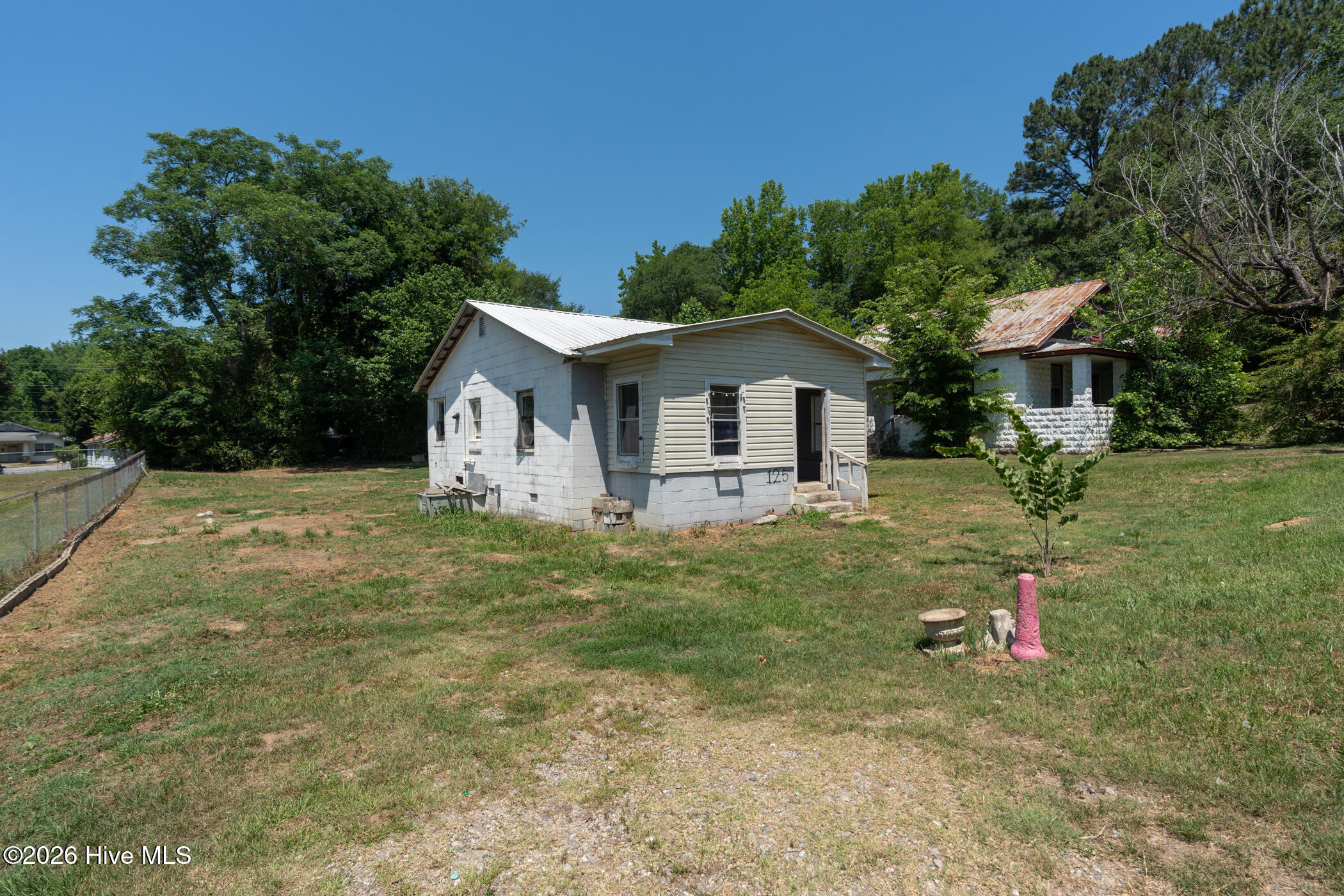 125 Garrett Street Property Photo 1
