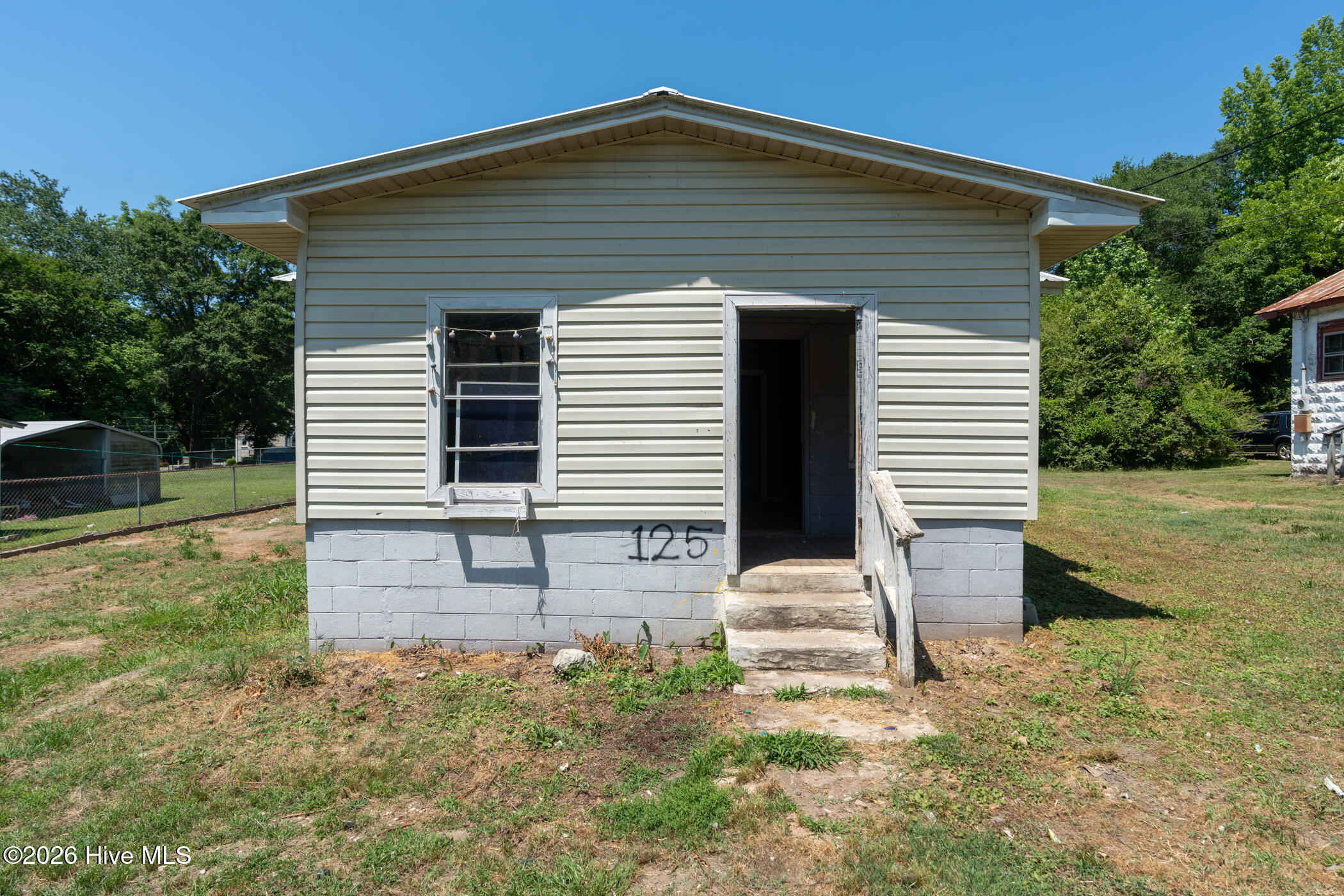 125 Garrett Street Property Photo 6