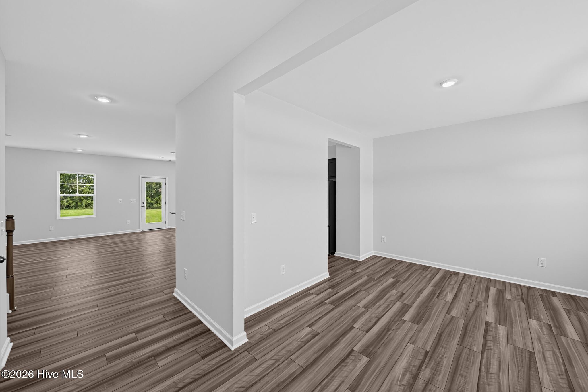 5906 Mill Stone Way W Property Photo 3