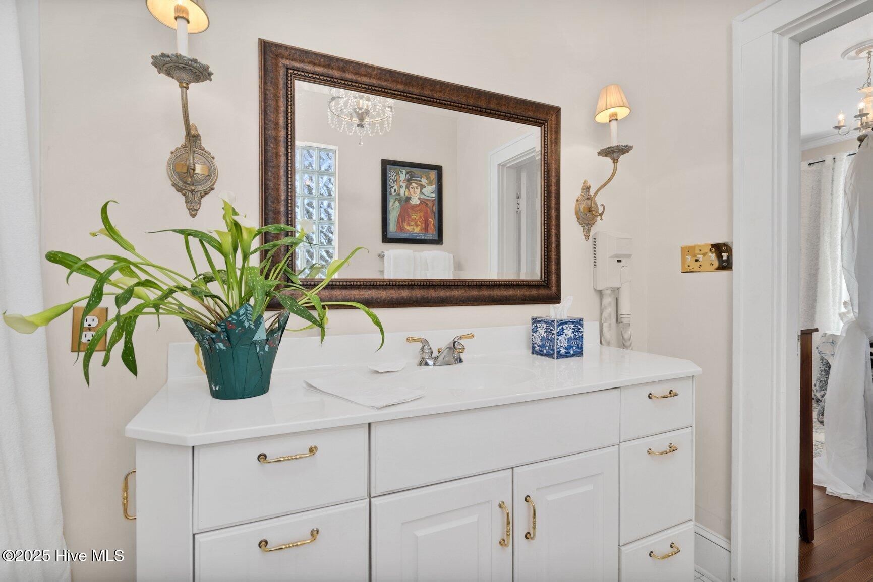 1208 N Main Street Property Photo 36