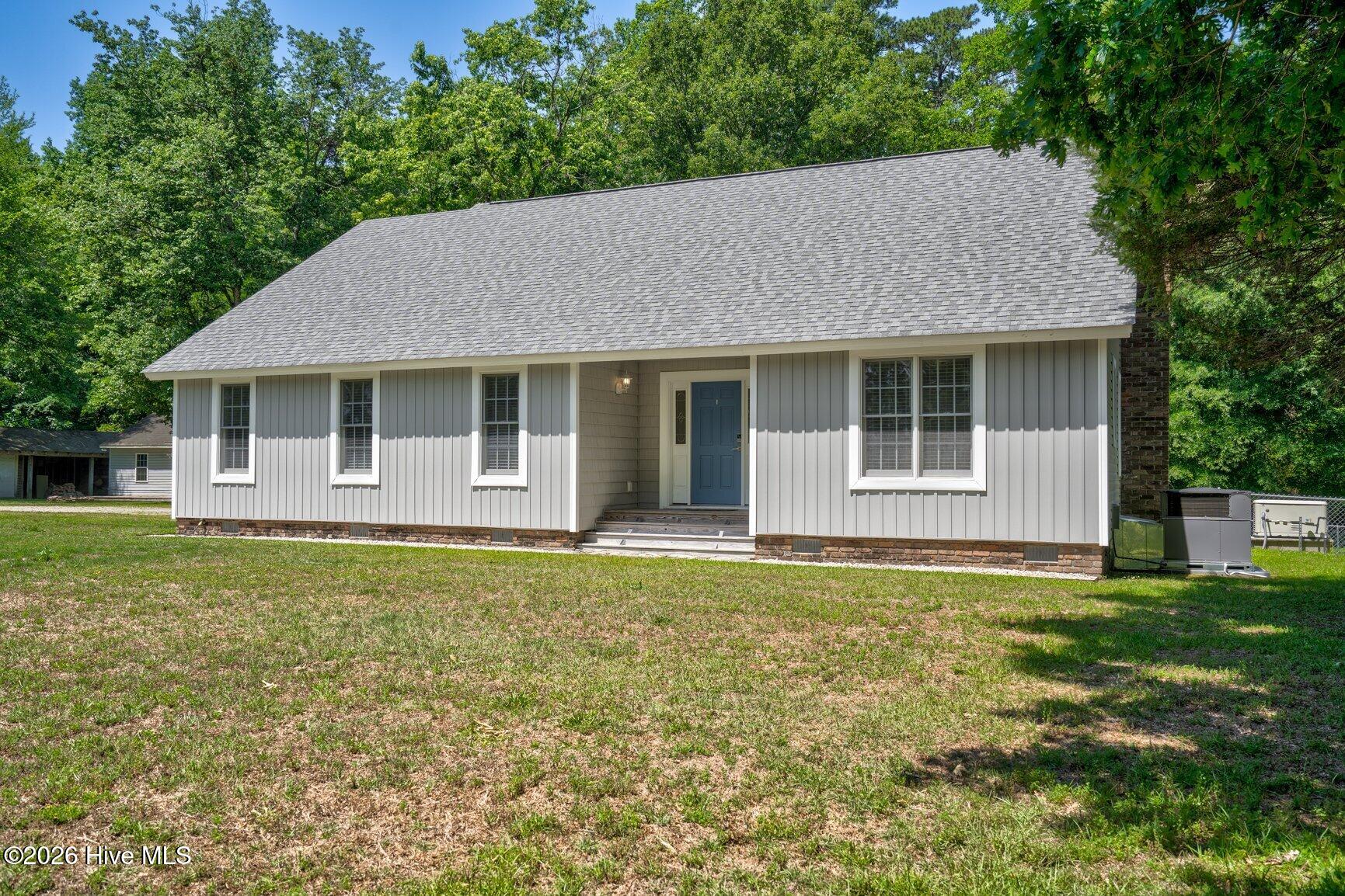 726 Thomas Road Property Photo 1