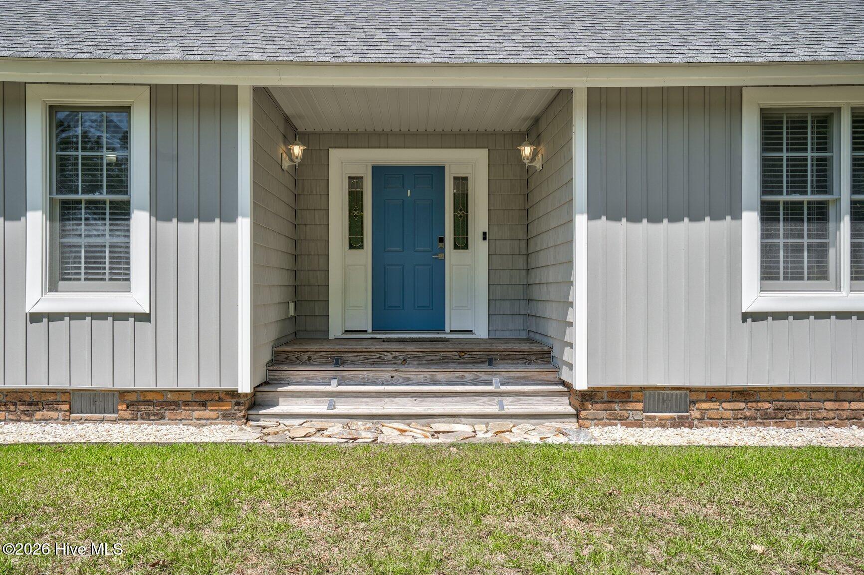 726 Thomas Road Property Photo 3