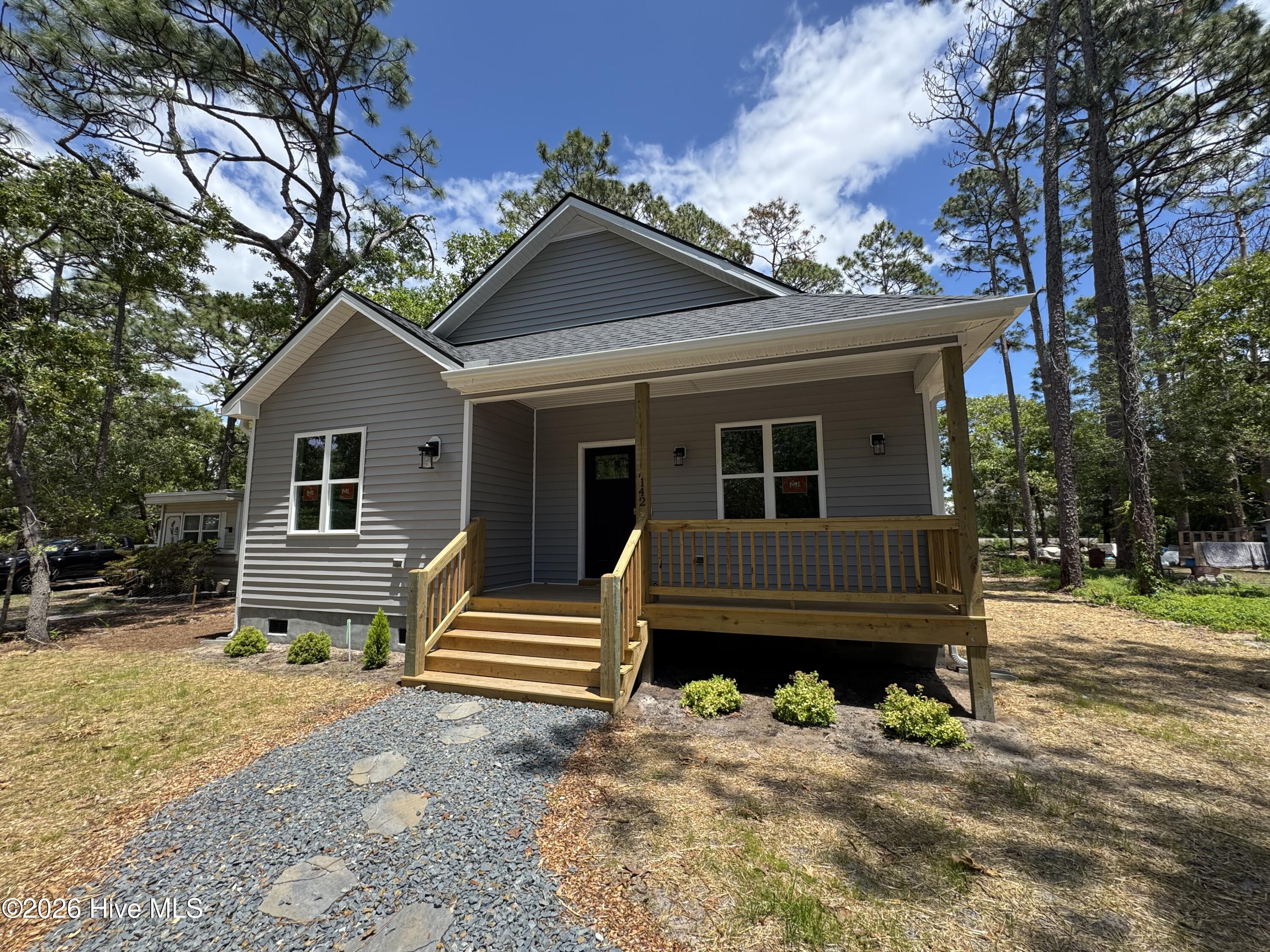 142 Redwood Road Property Photo 3