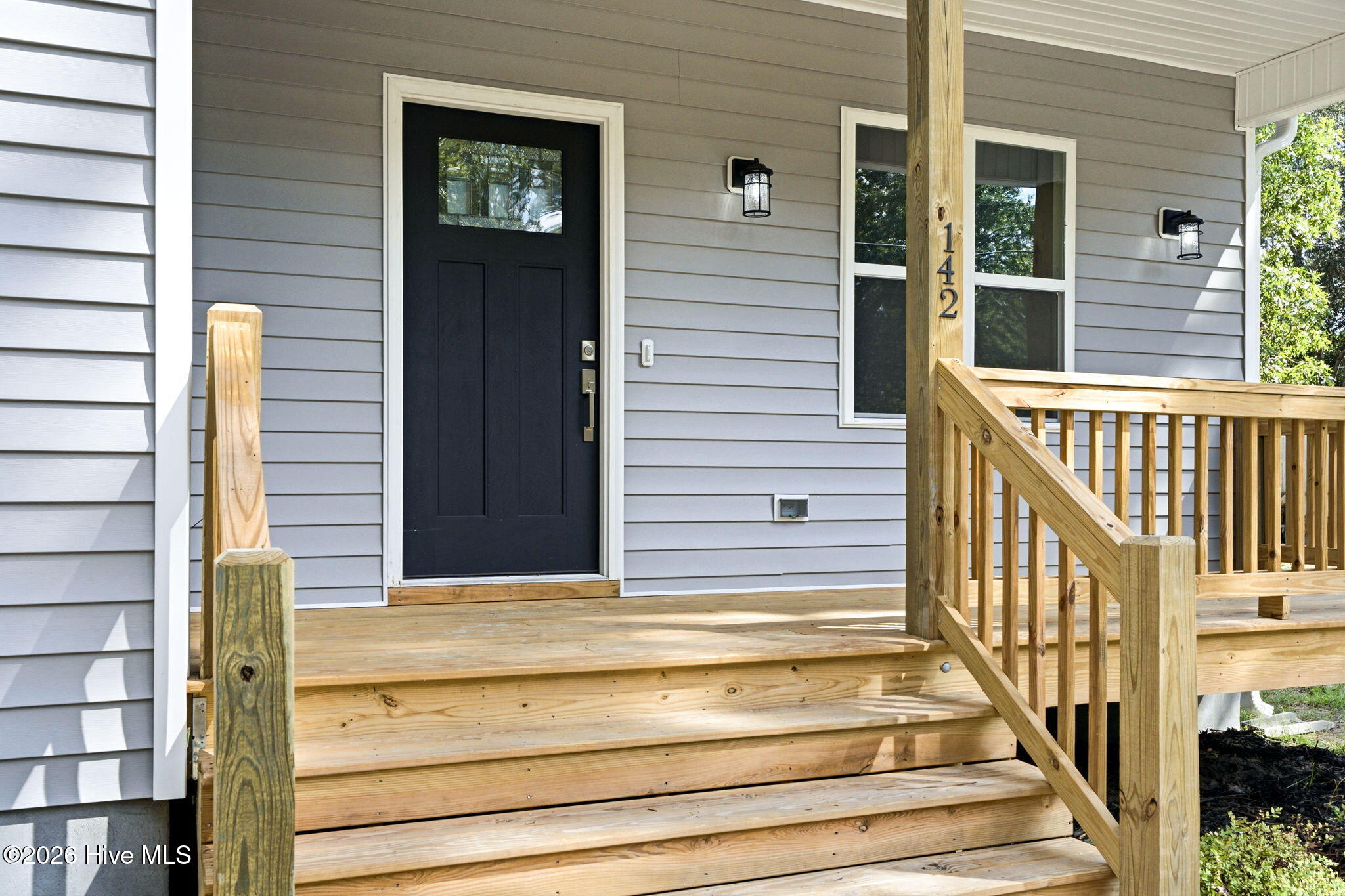 142 Redwood Road Property Photo 4