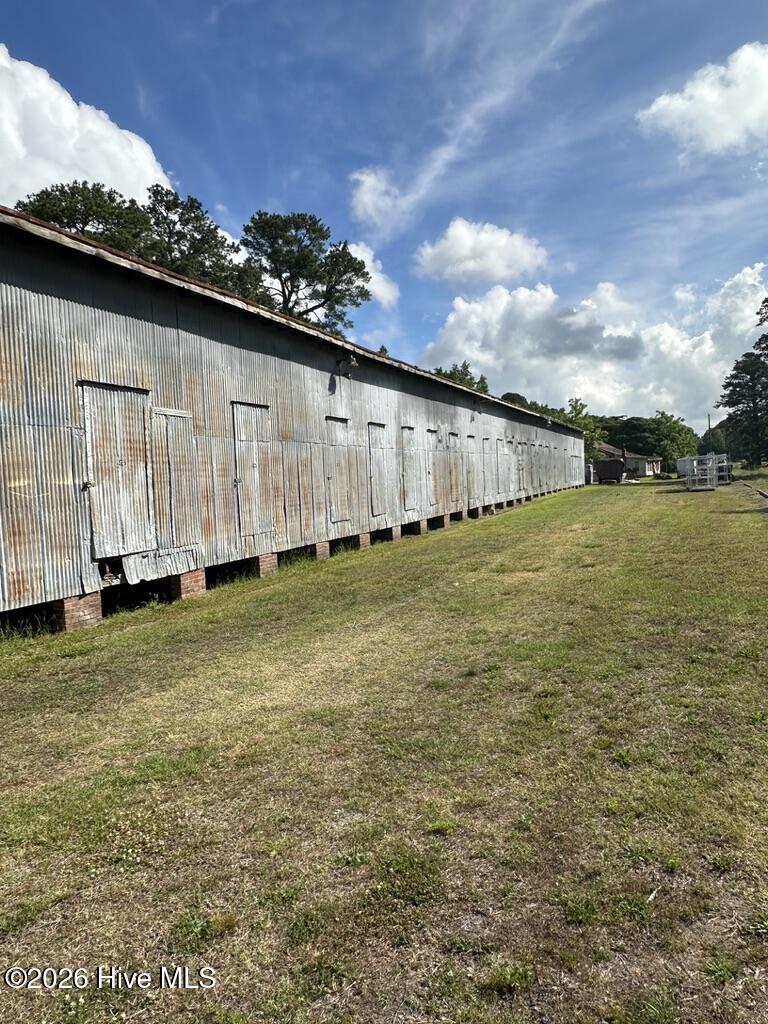 1000 Badham Road Property Photo 3