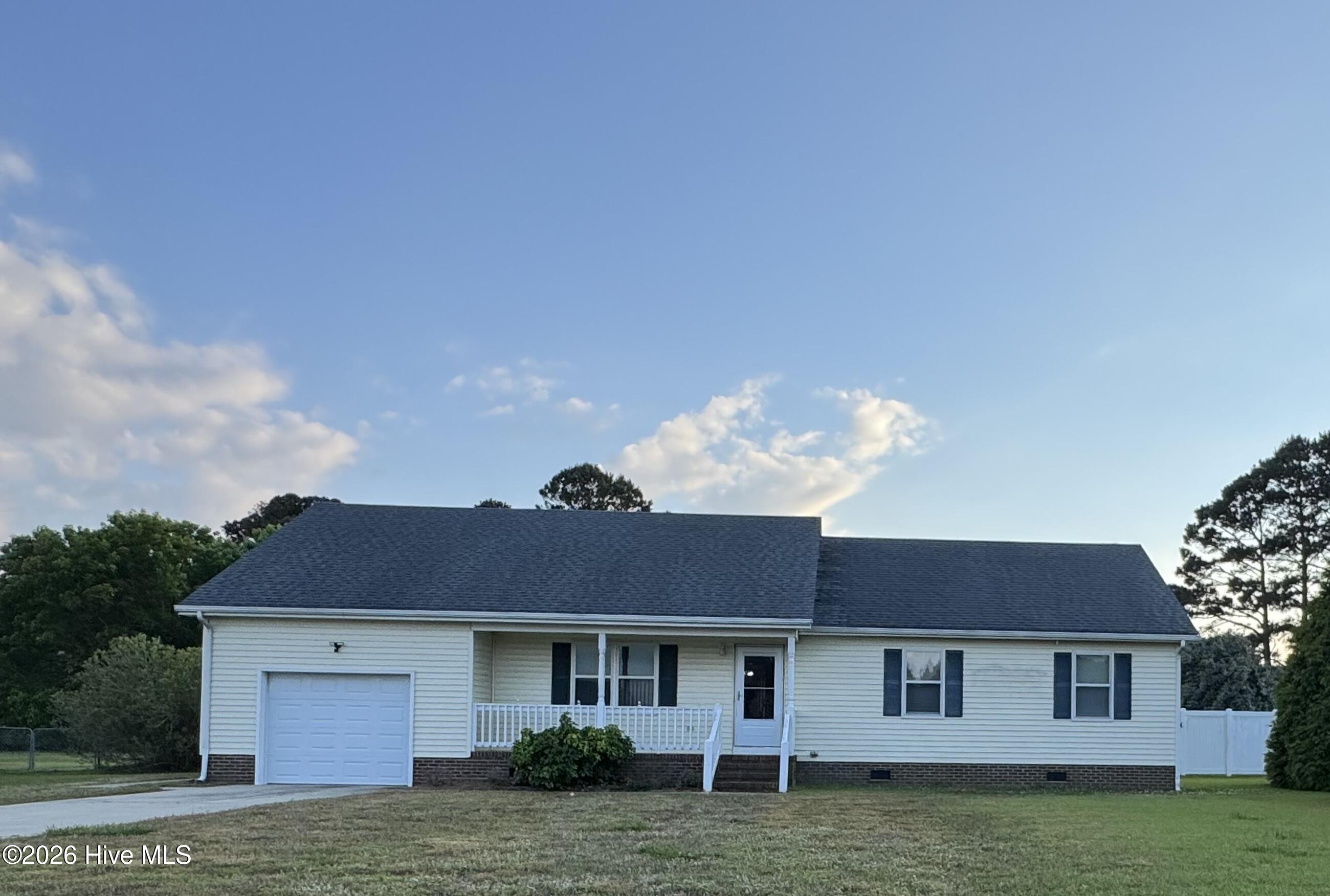 105 Sundown Court Property Photo 2