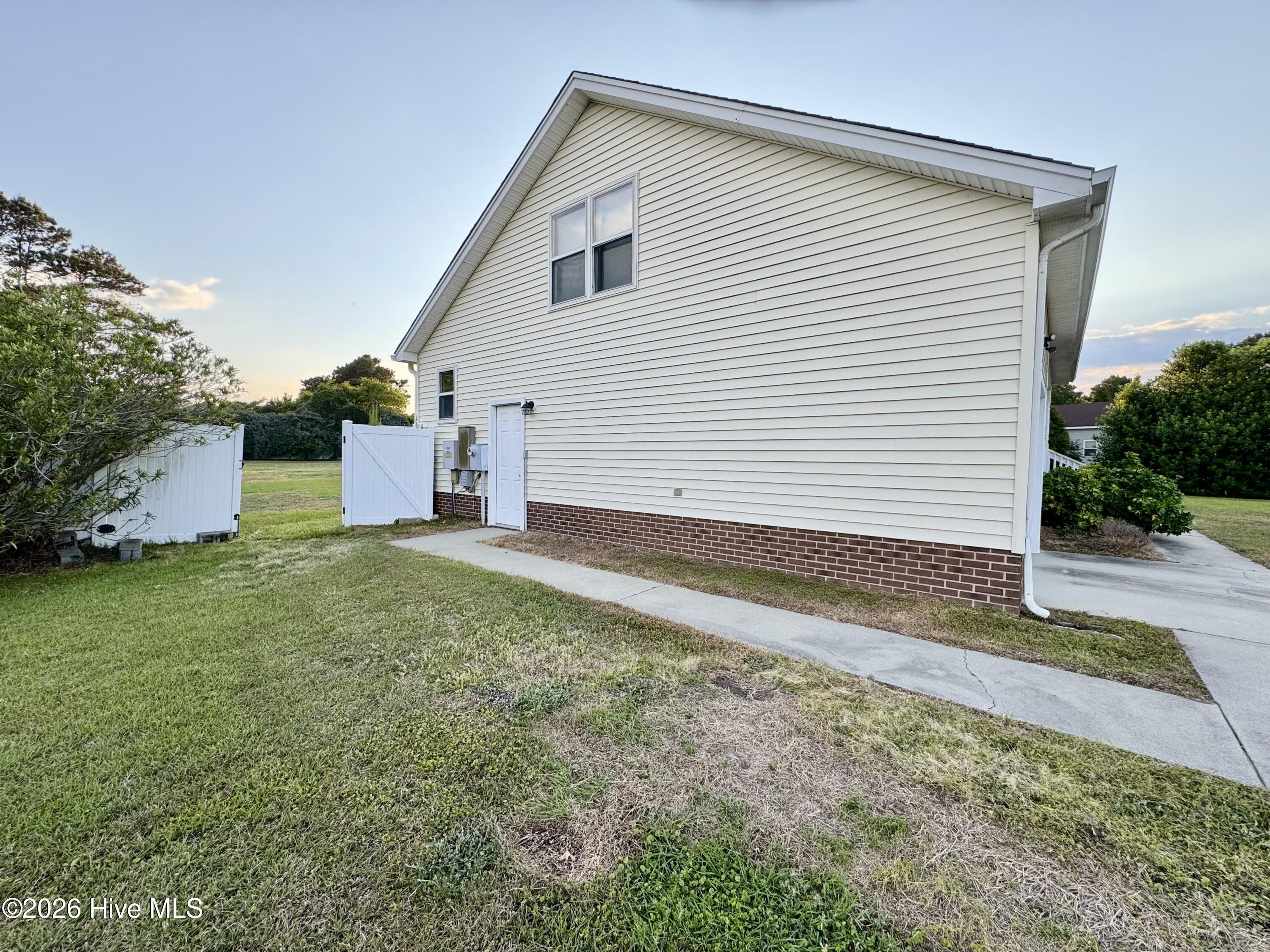 105 Sundown Court Property Photo 23