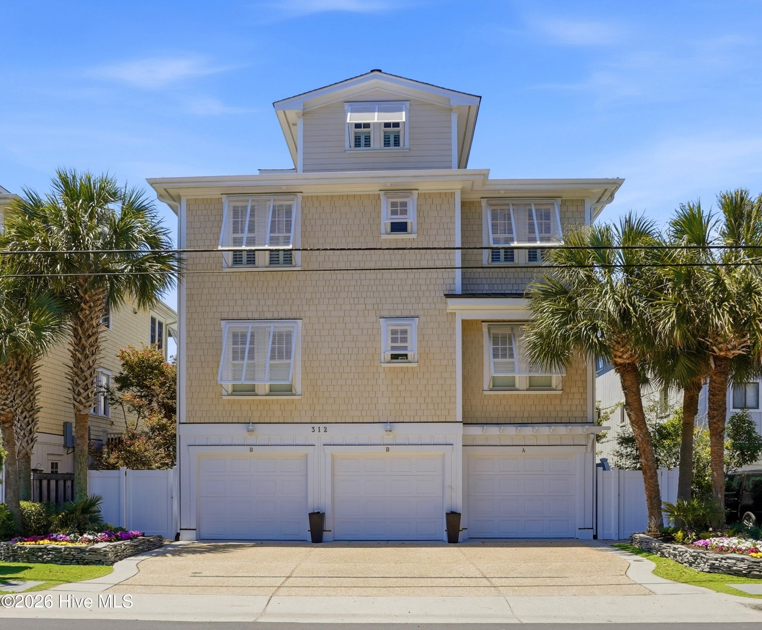 312 Causeway Drive Unit A Property Photo 1