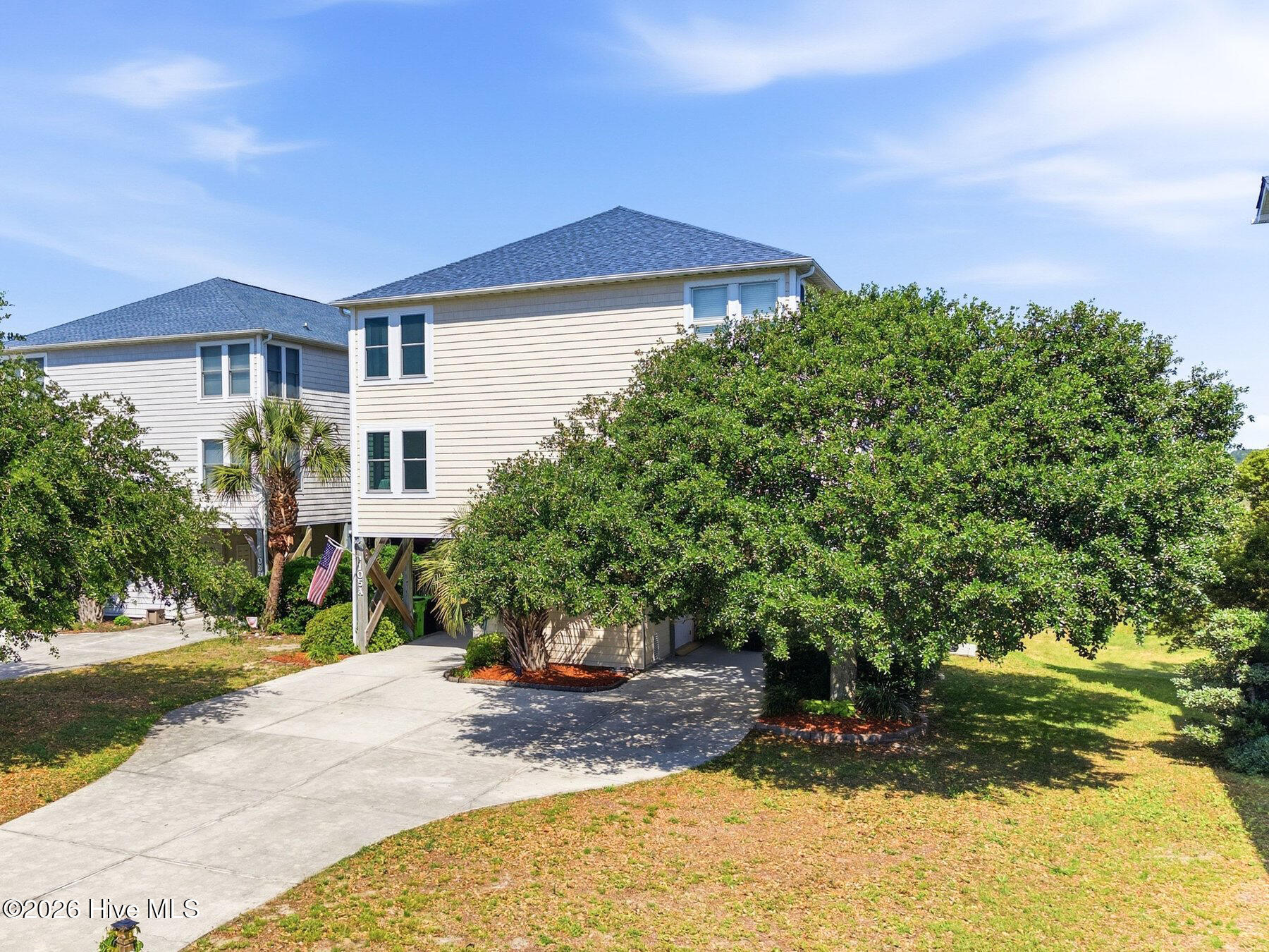 105 A Bay Drive Property Photo 3