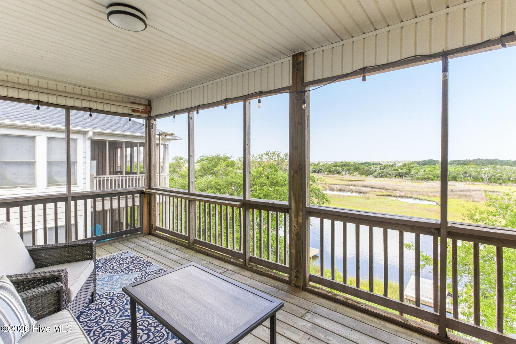 105 A Bay Drive Property Photo 8