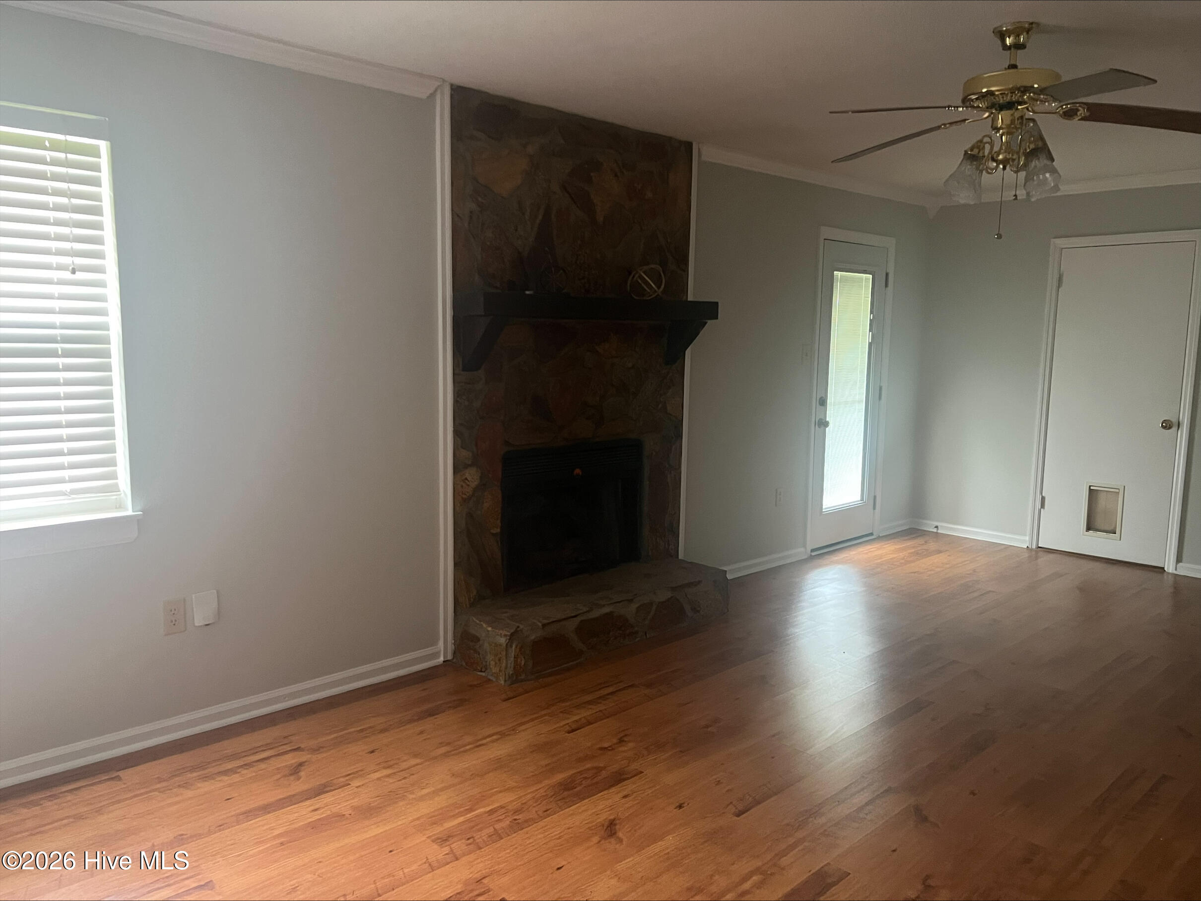 4097 Melrose Drive Property Photo 5