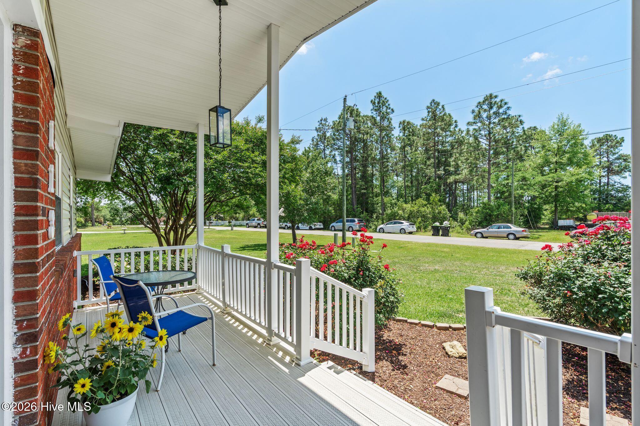 113 Willetts Drive Property Photo 14