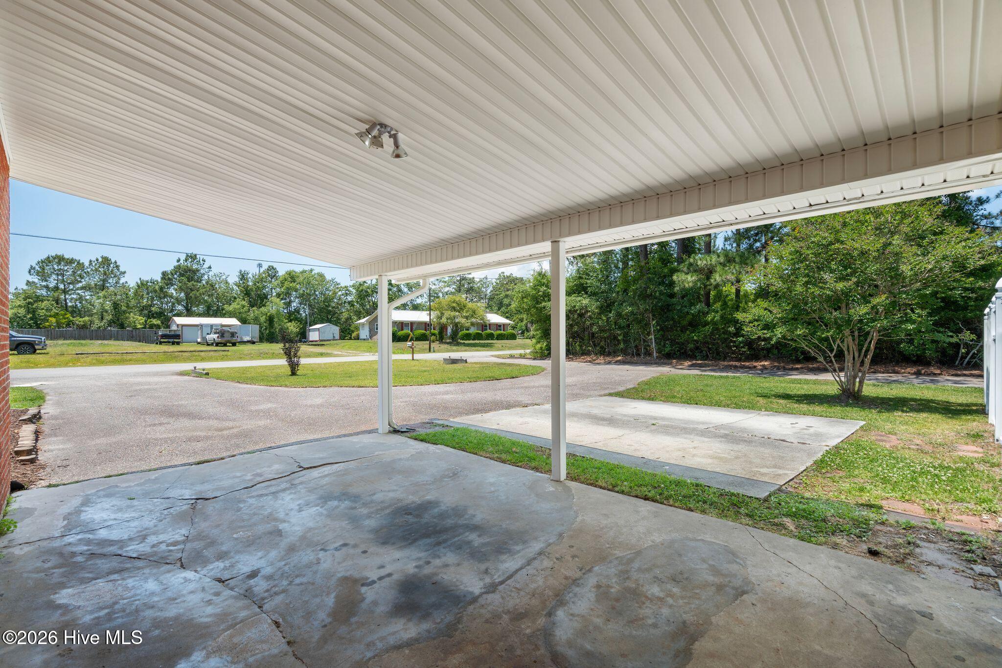 113 Willetts Drive Property Photo 42