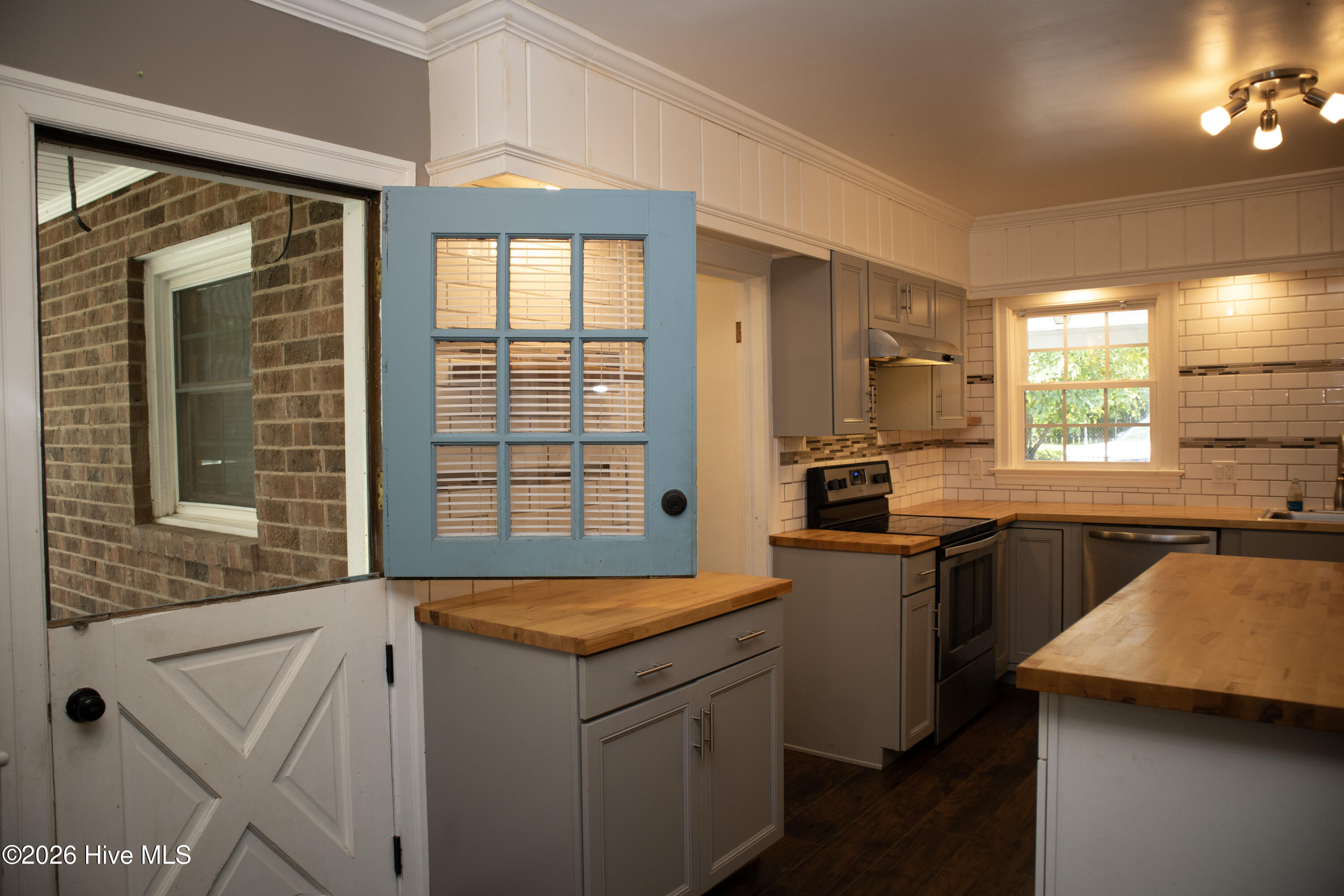 119 Watson Street Property Photo 12