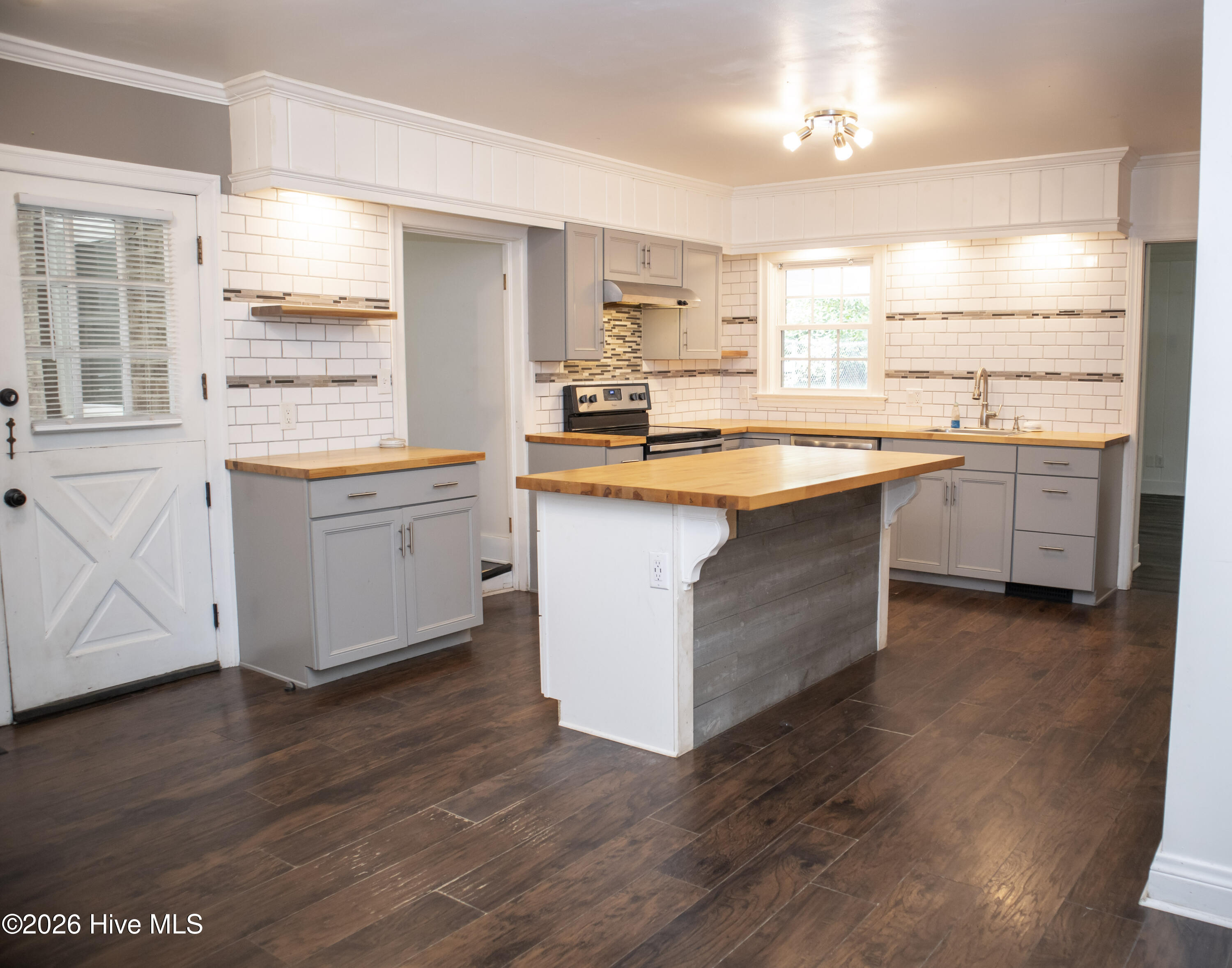 119 Watson Street Property Photo 13