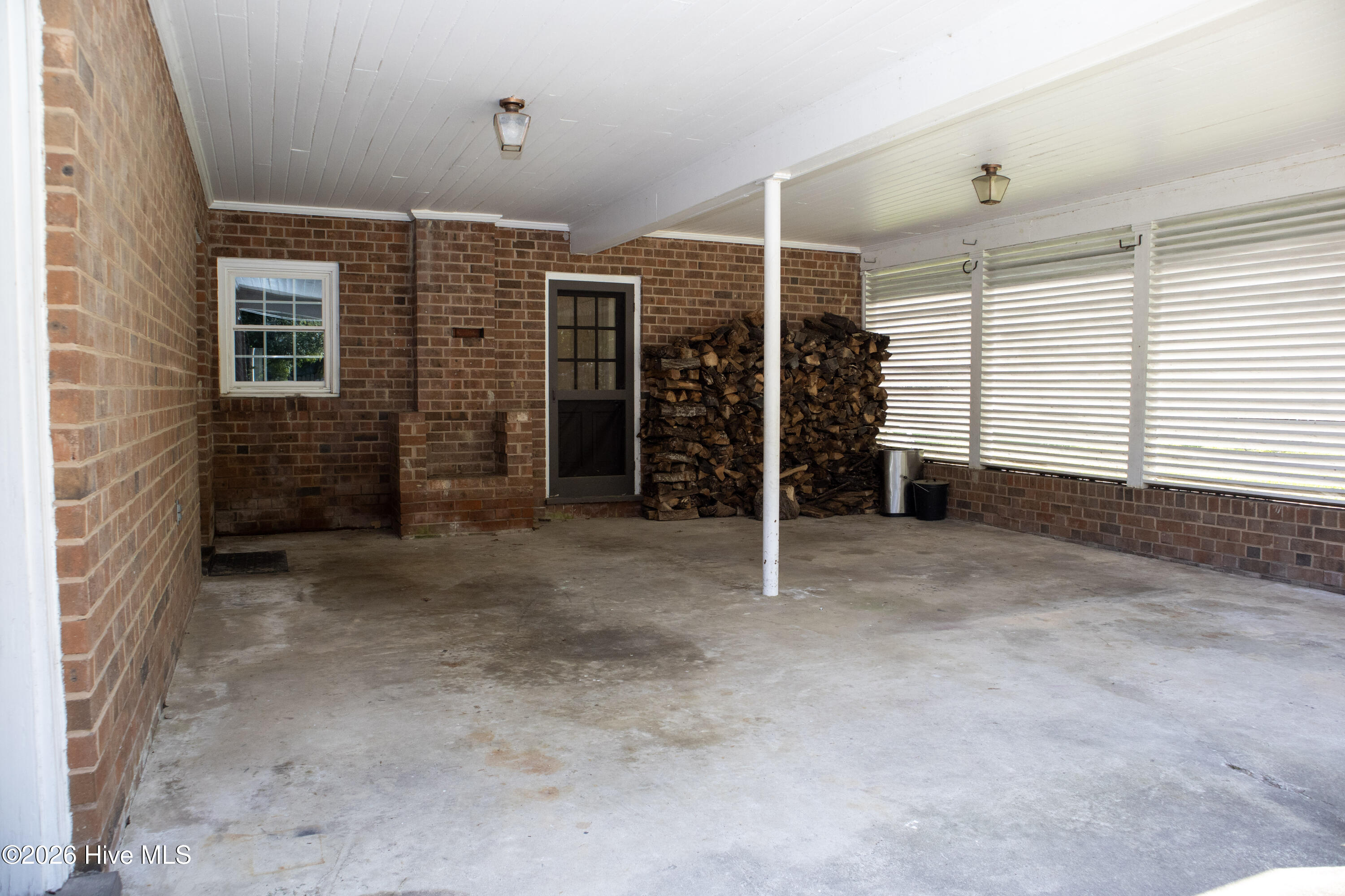 119 Watson Street Property Photo 32
